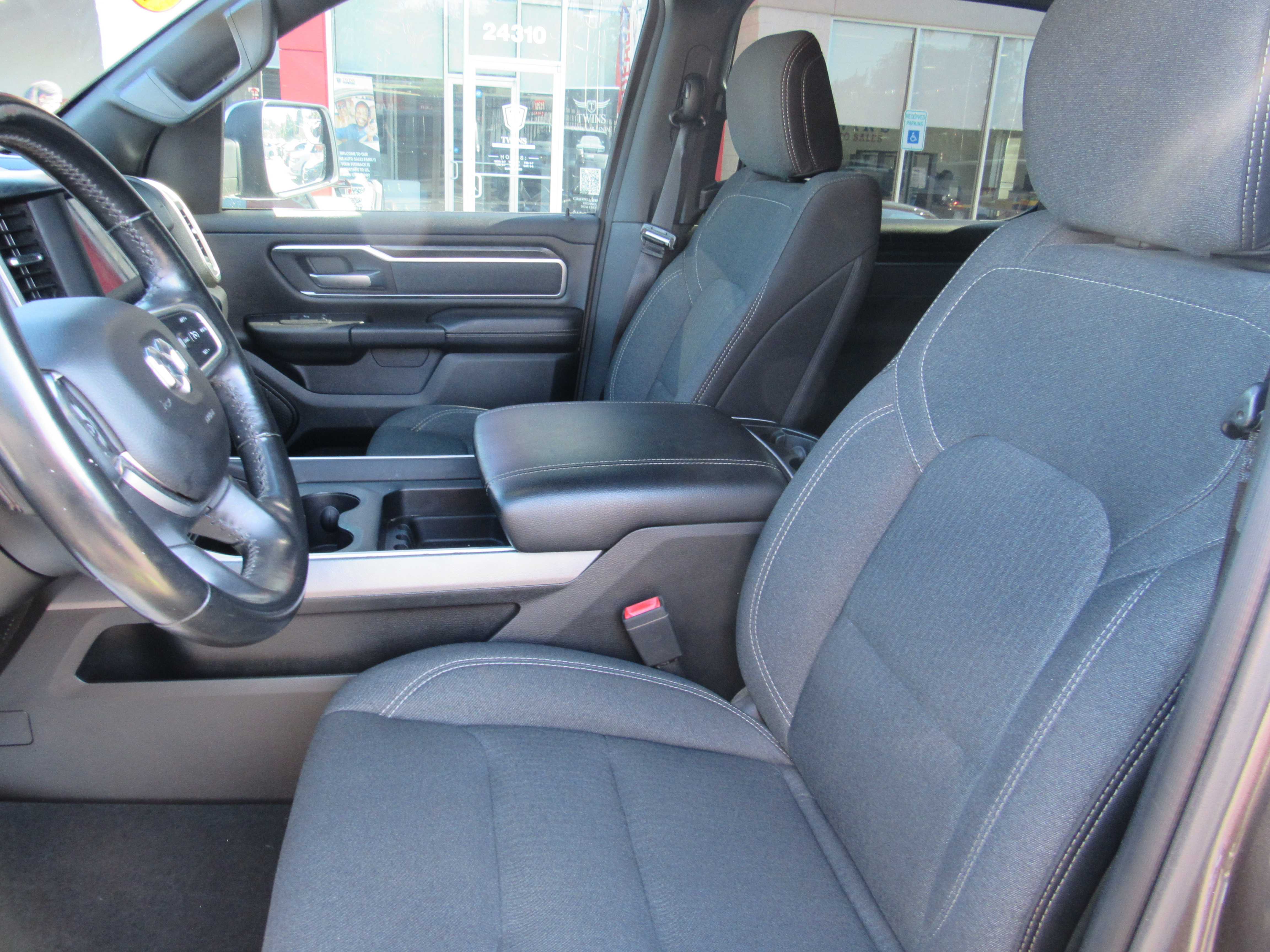 GREY, 2019 RAM 1500 CREW CAB Thumnail Image 9