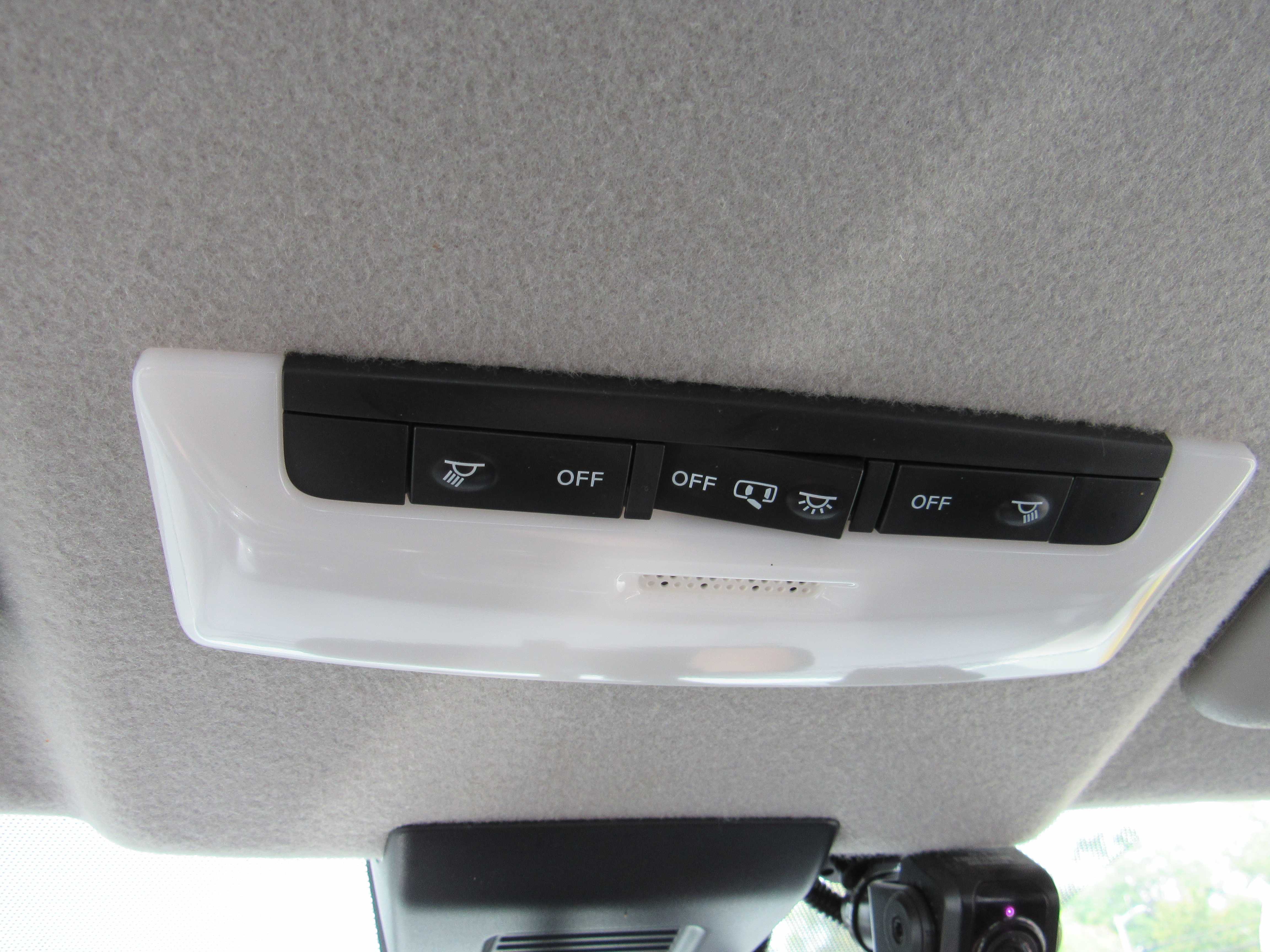 WHITE, 2021 NISSAN KICKS Thumnail Image 21