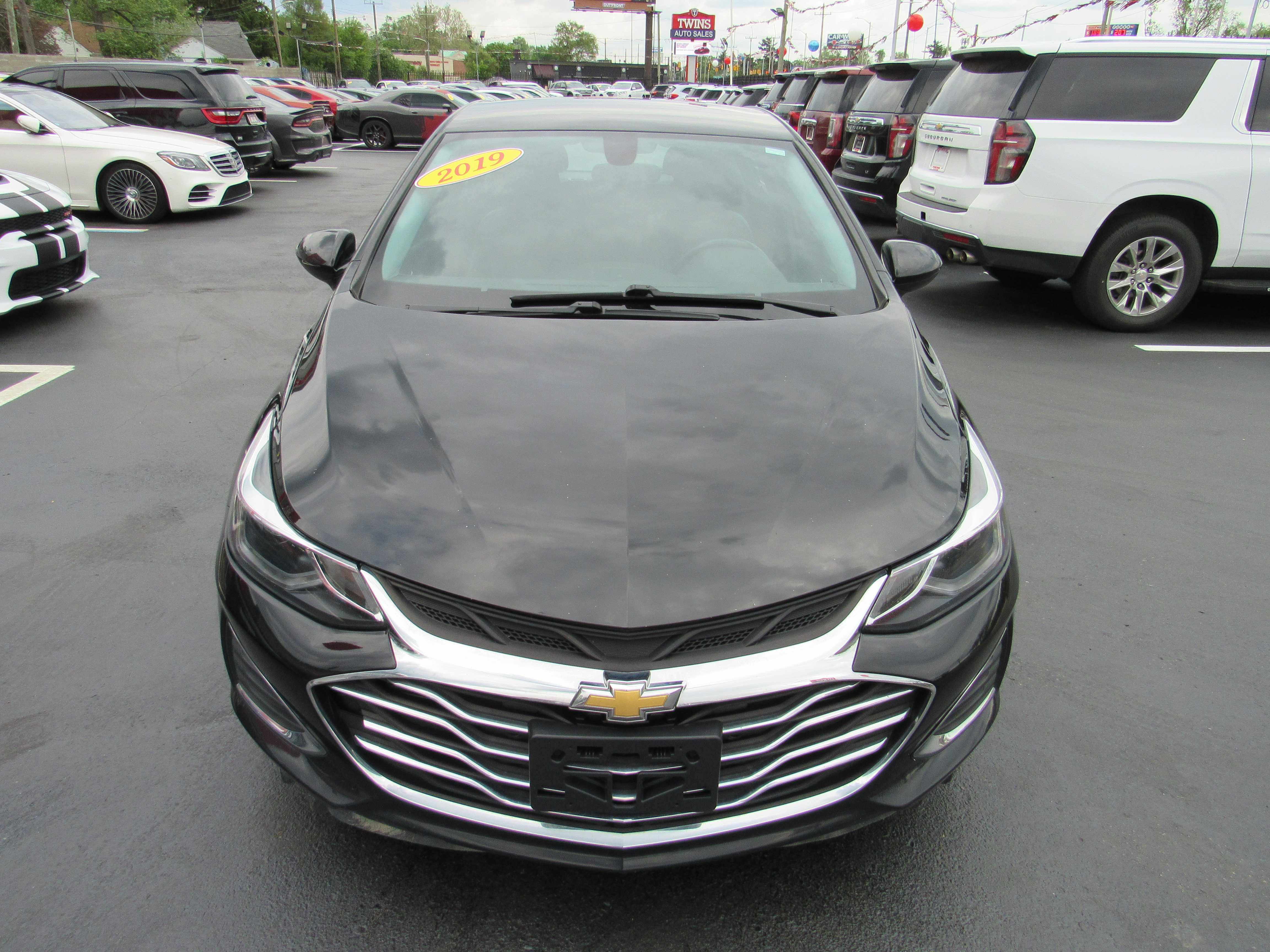 BLACK, 2019 CHEVROLET CRUZE Thumnail Image 3