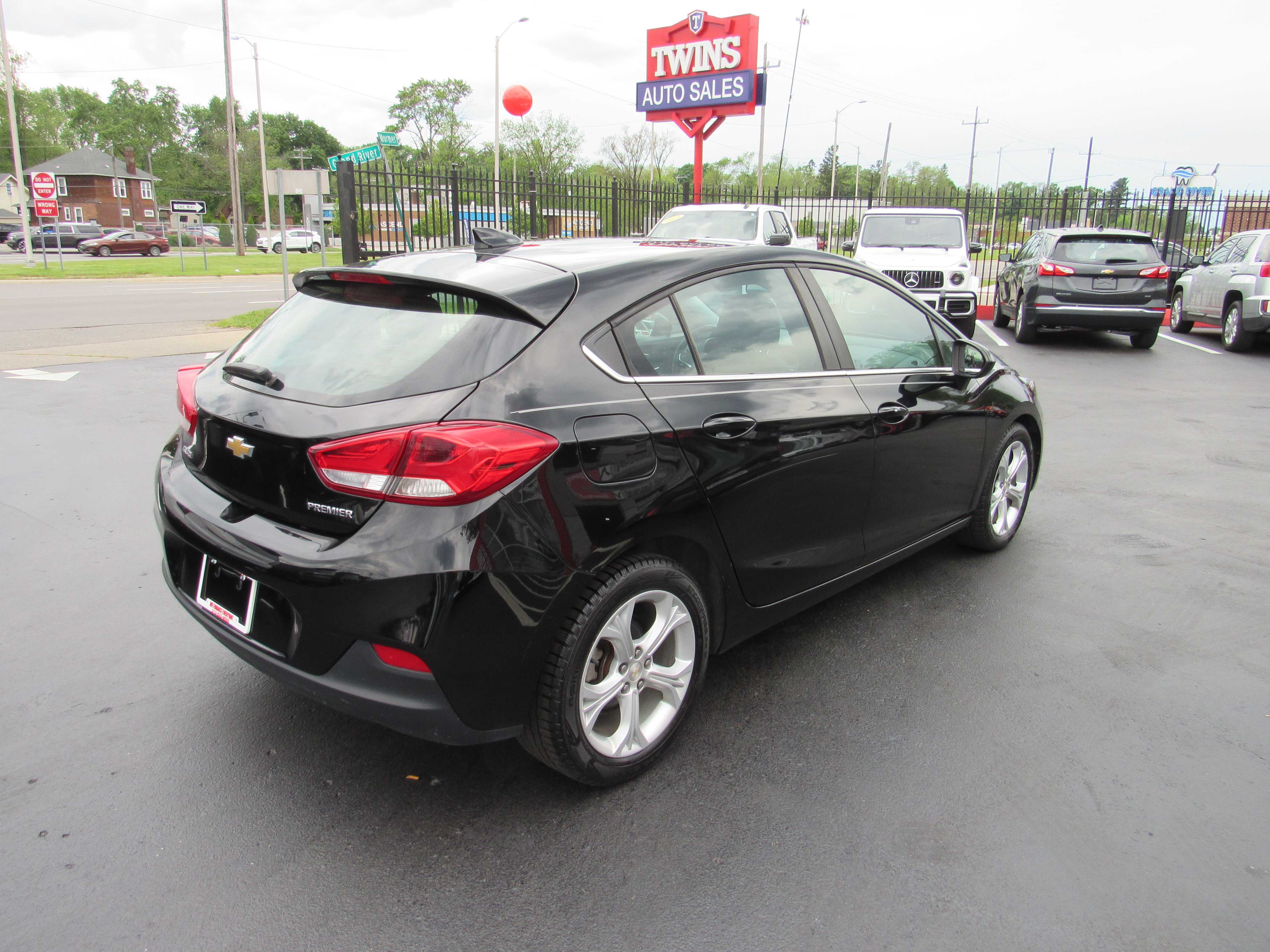 BLACK, 2019 CHEVROLET CRUZE Thumnail Image 6