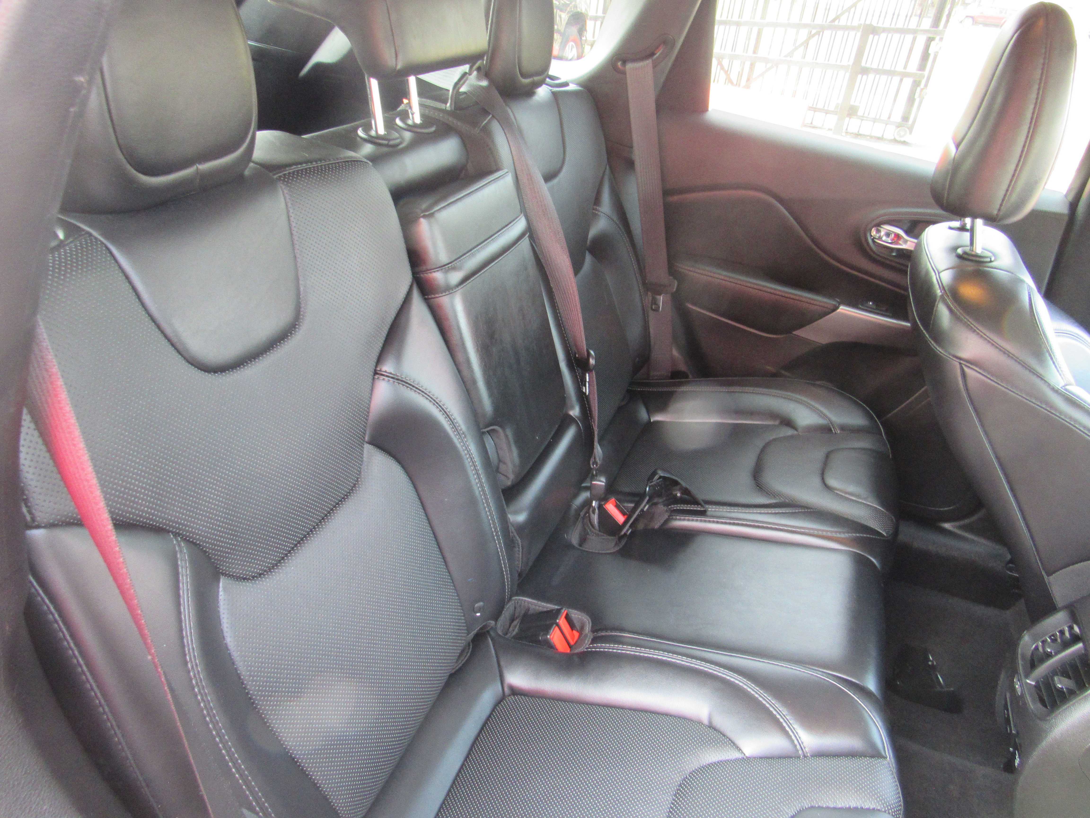 GREY, 2019 JEEP CHEROKEE Thumnail Image 12
