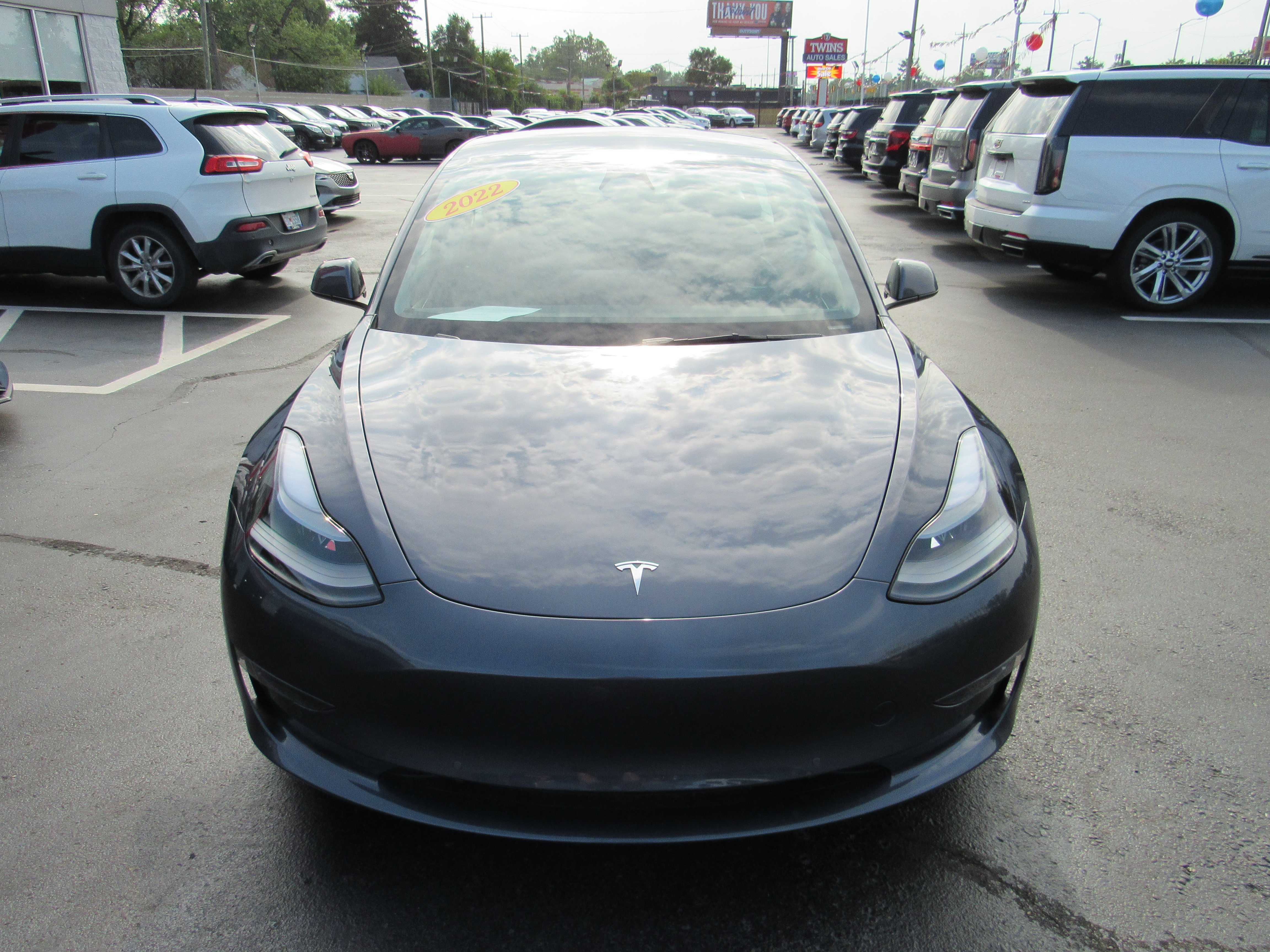 GREY, 2022 TESLA MODEL 3 Thumnail Image 3