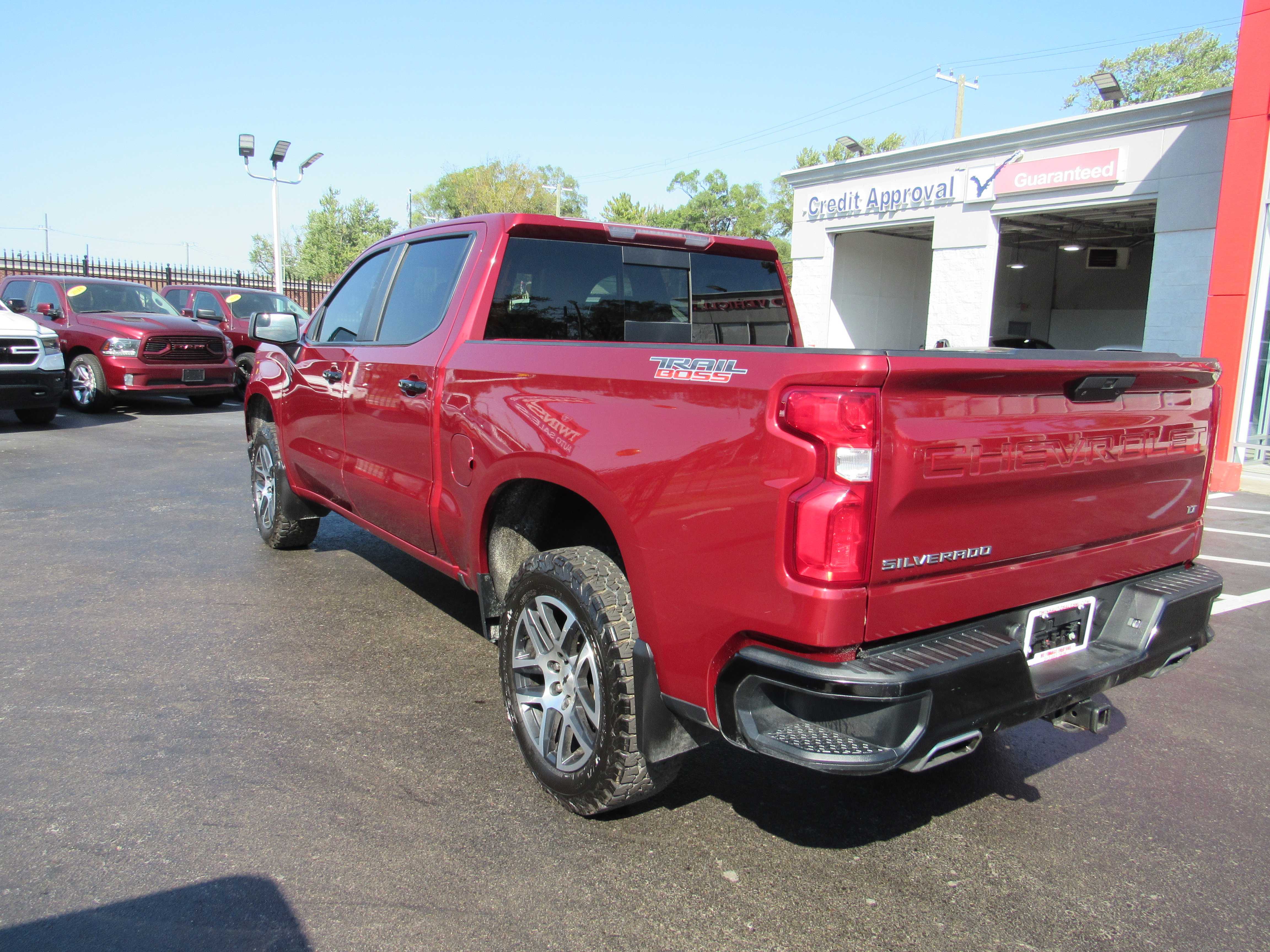 RED, 2019 CHEVROLET SILVERADO 1500 CREW CAB Thumnail Image 8