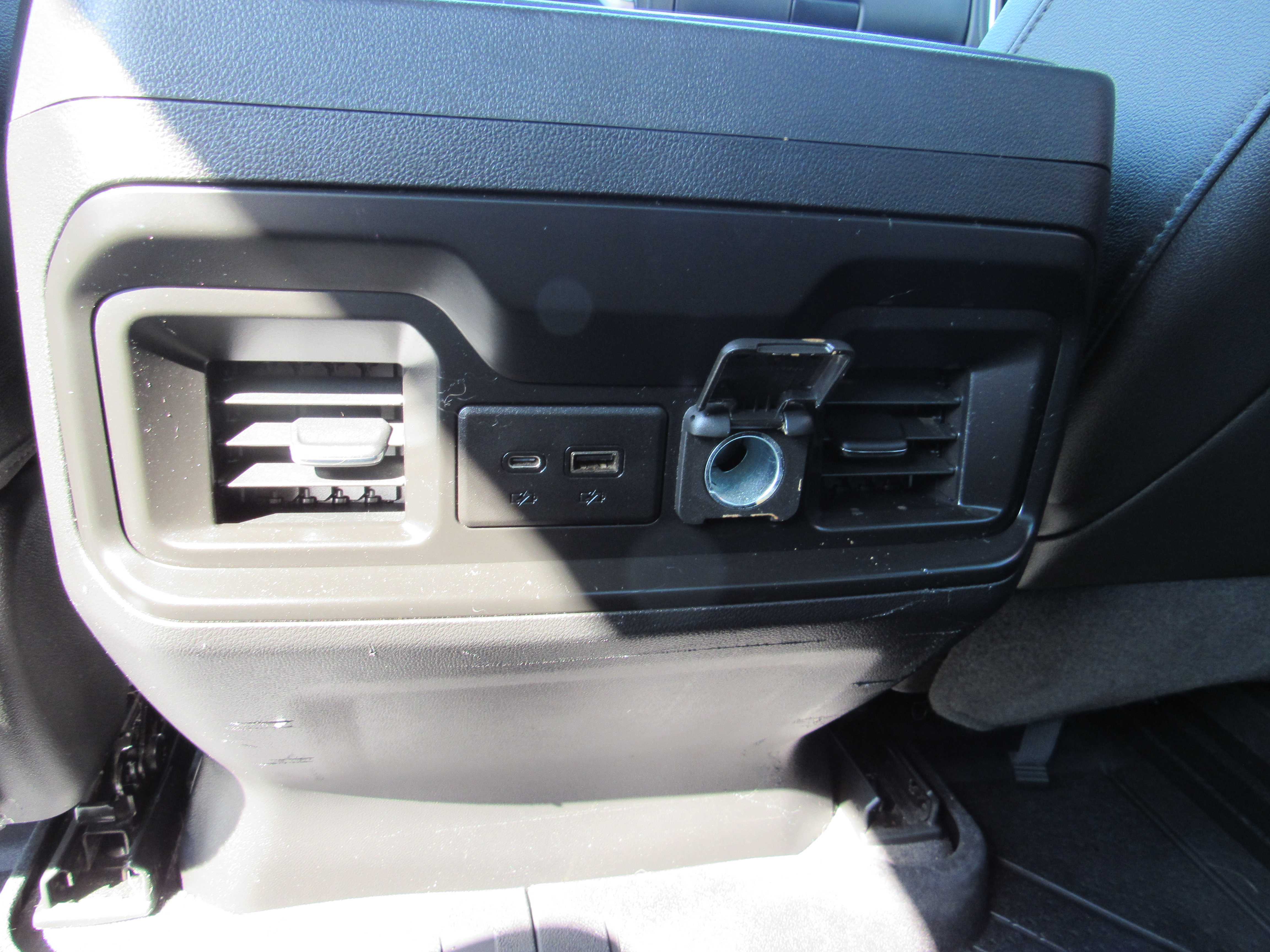 RED, 2019 CHEVROLET SILVERADO 1500 CREW CAB Thumnail Image 14