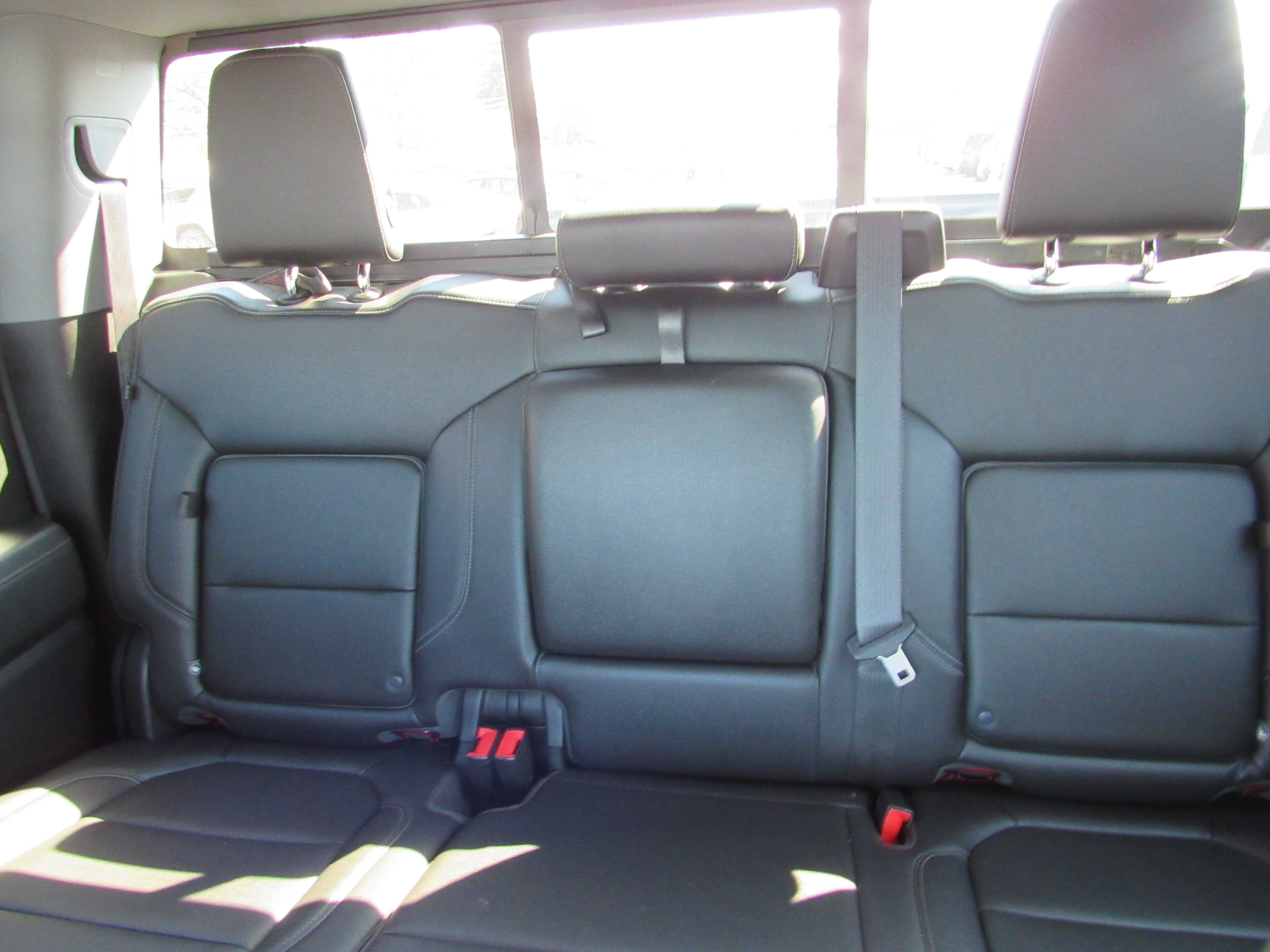 RED, 2019 CHEVROLET SILVERADO 1500 CREW CAB Thumnail Image 18