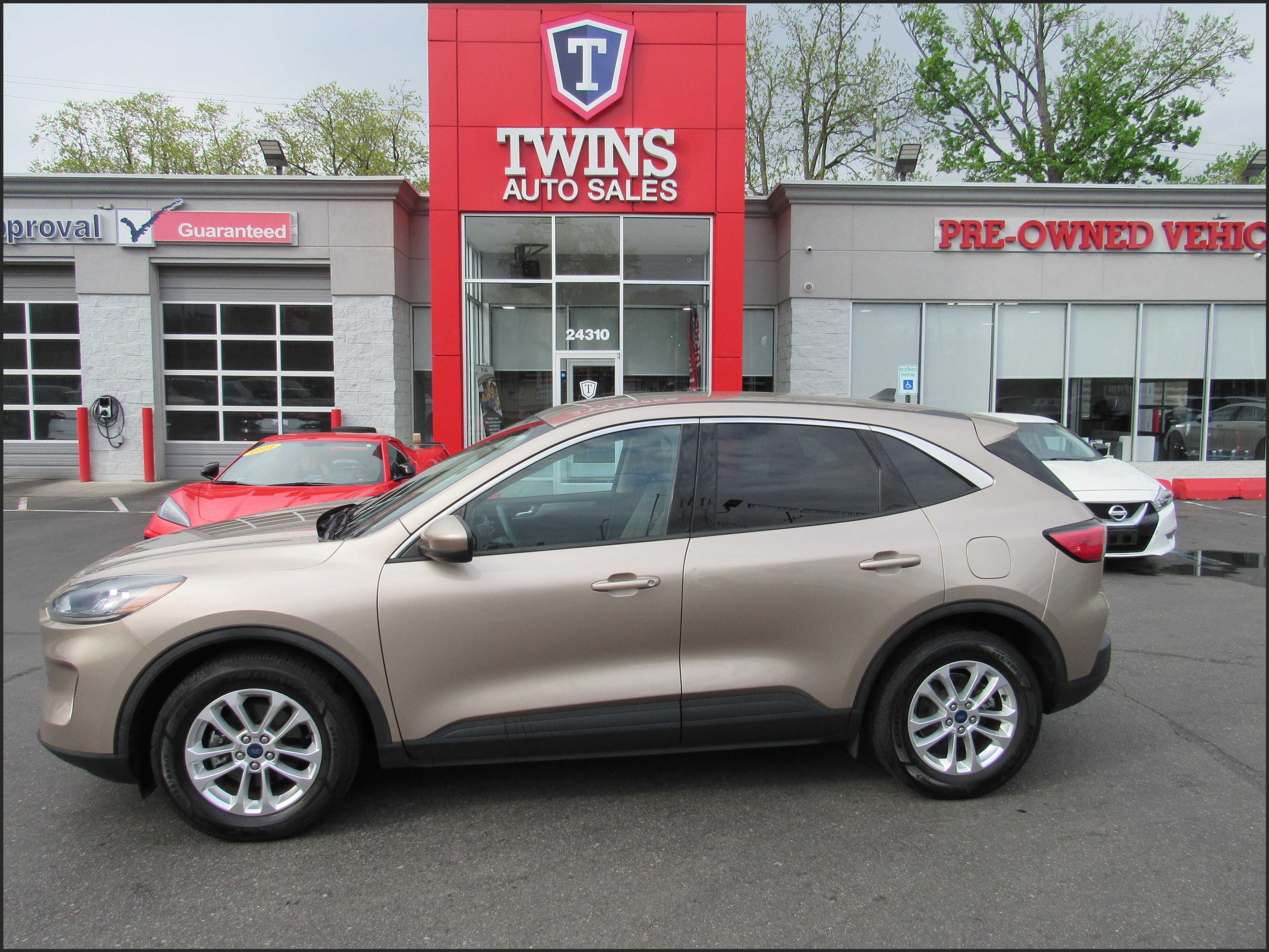 GOLD, 2020 FORD ESCAPE Image 
