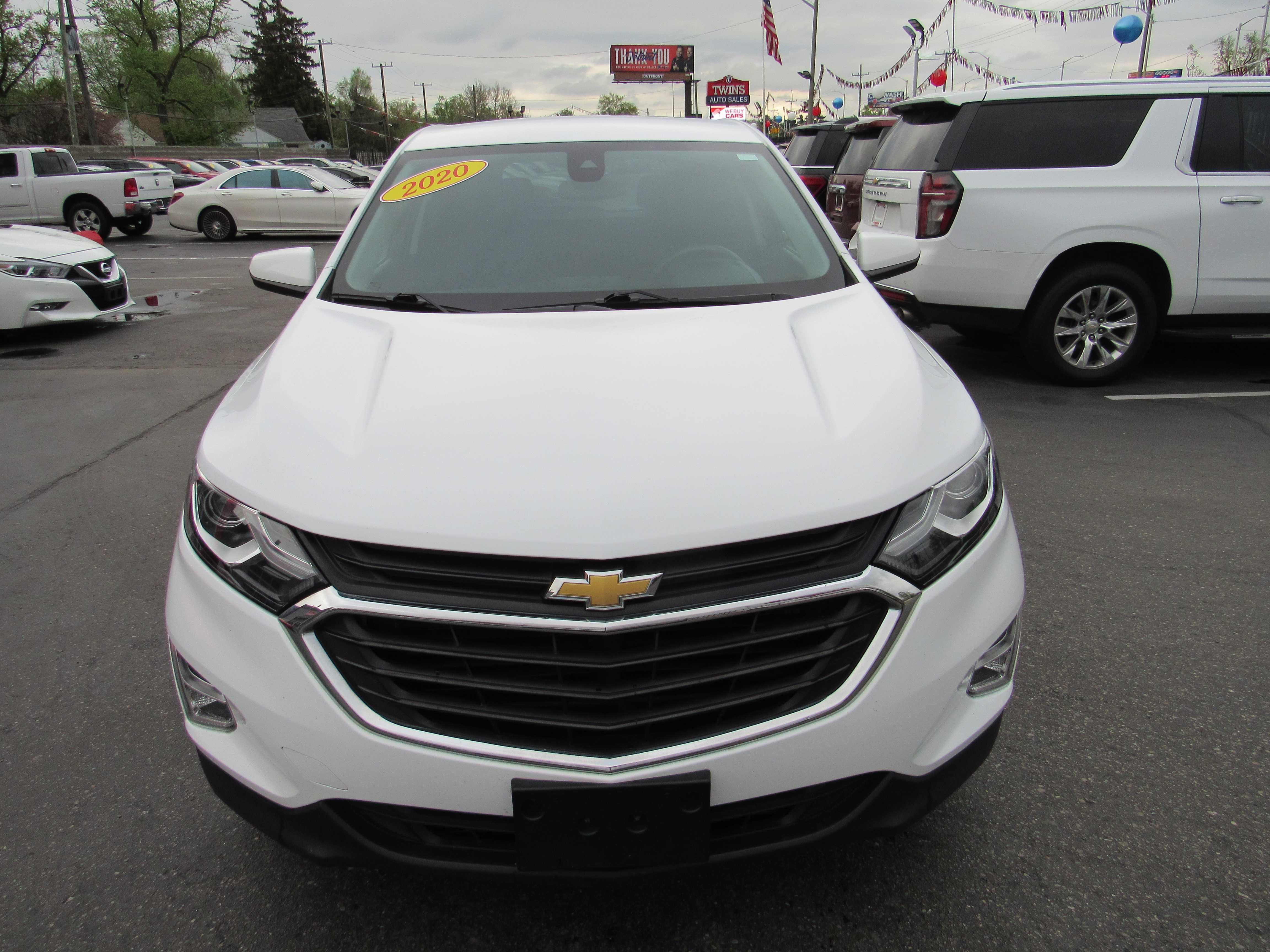 WHITE, 2020 CHEVROLET EQUINOX Thumnail Image 3
