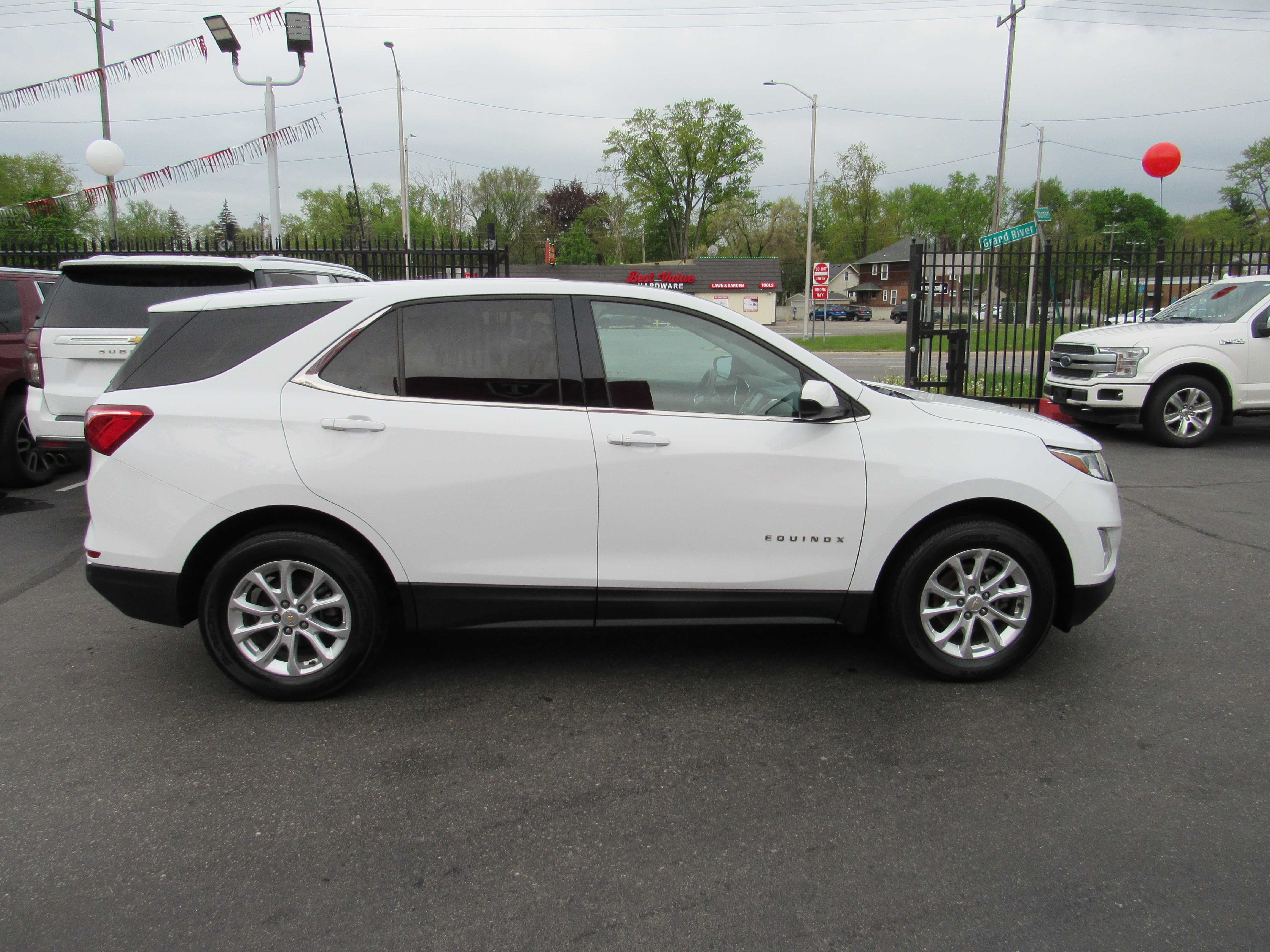 WHITE, 2020 CHEVROLET EQUINOX Thumnail Image 5