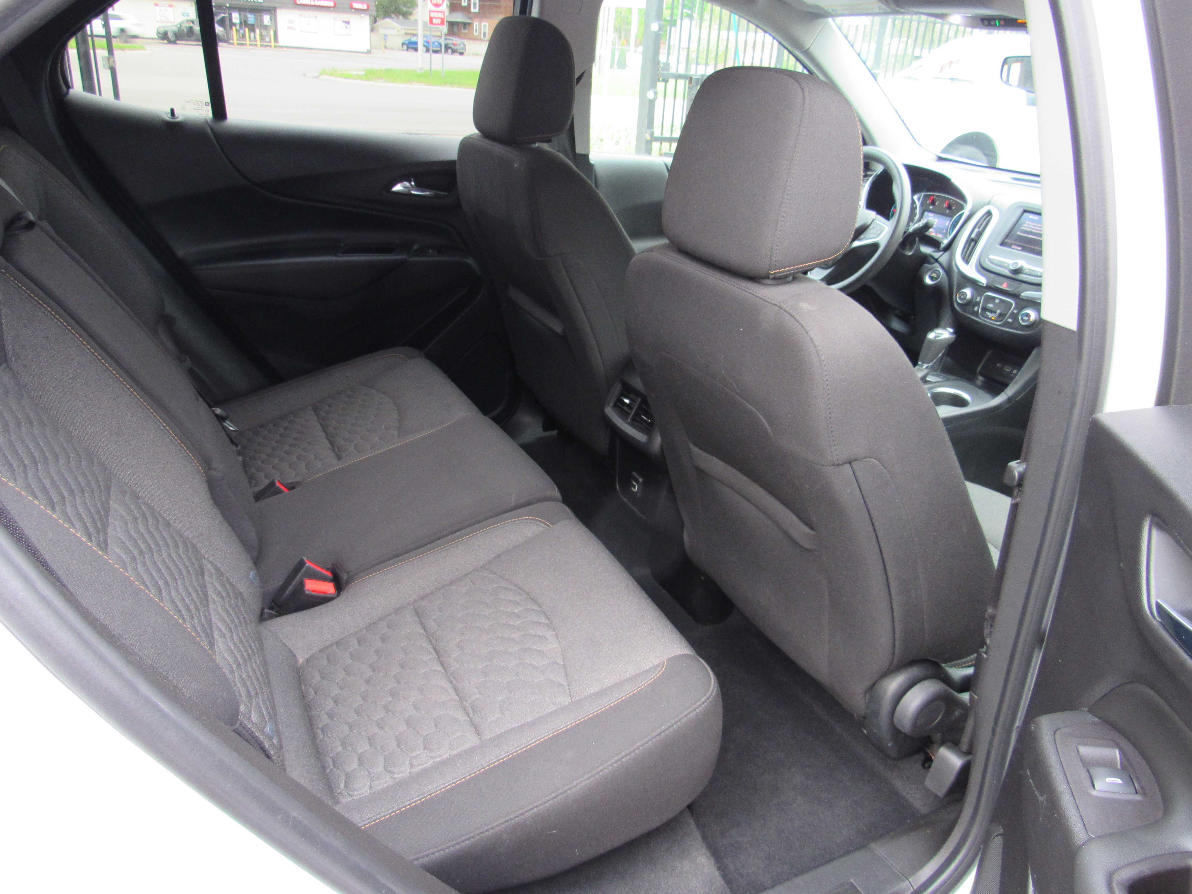 WHITE, 2020 CHEVROLET EQUINOX Thumnail Image 10