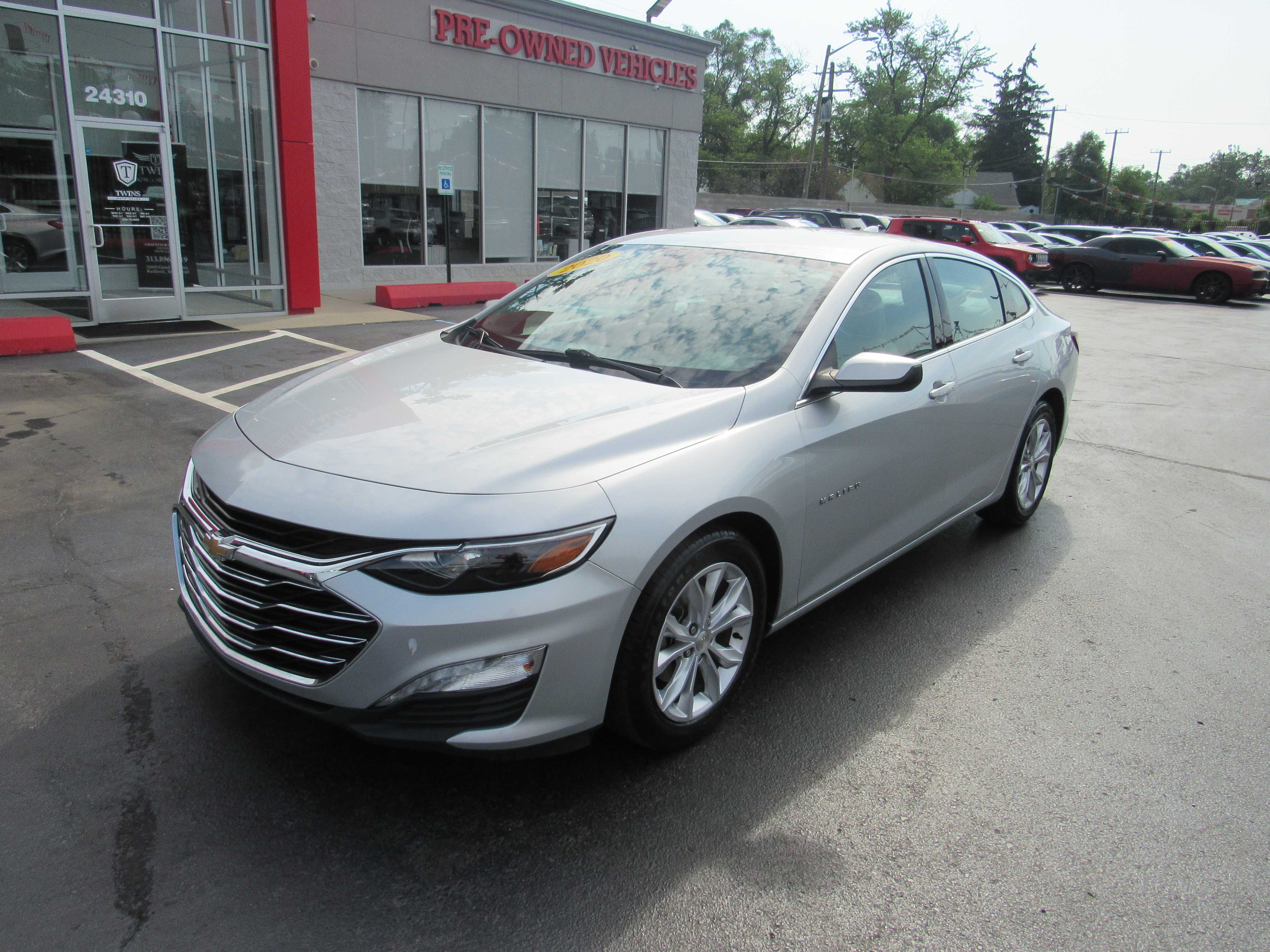 SILVER, 2020 CHEVROLET MALIBU Thumnail Image 2