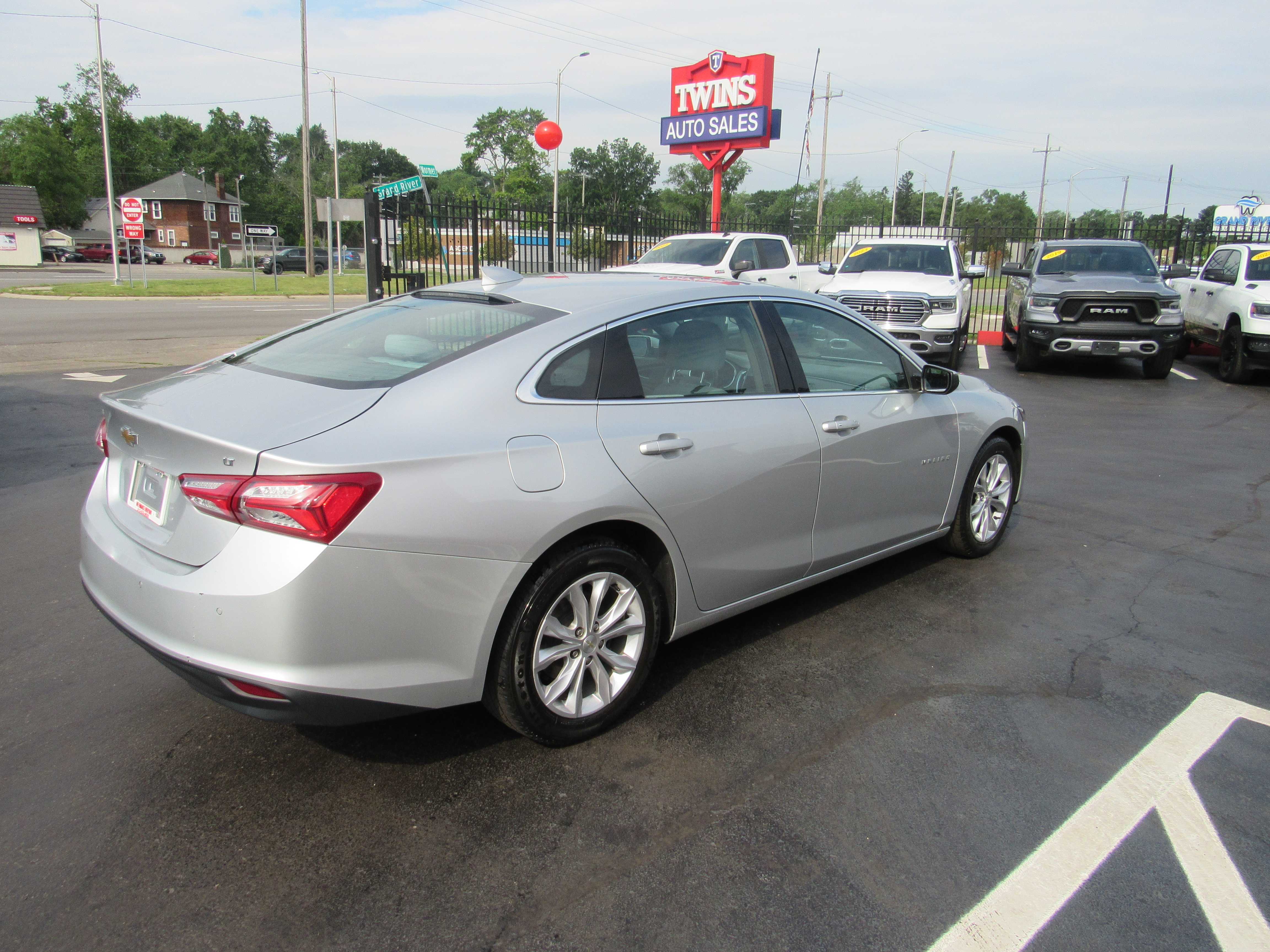 SILVER, 2020 CHEVROLET MALIBU Thumnail Image 6