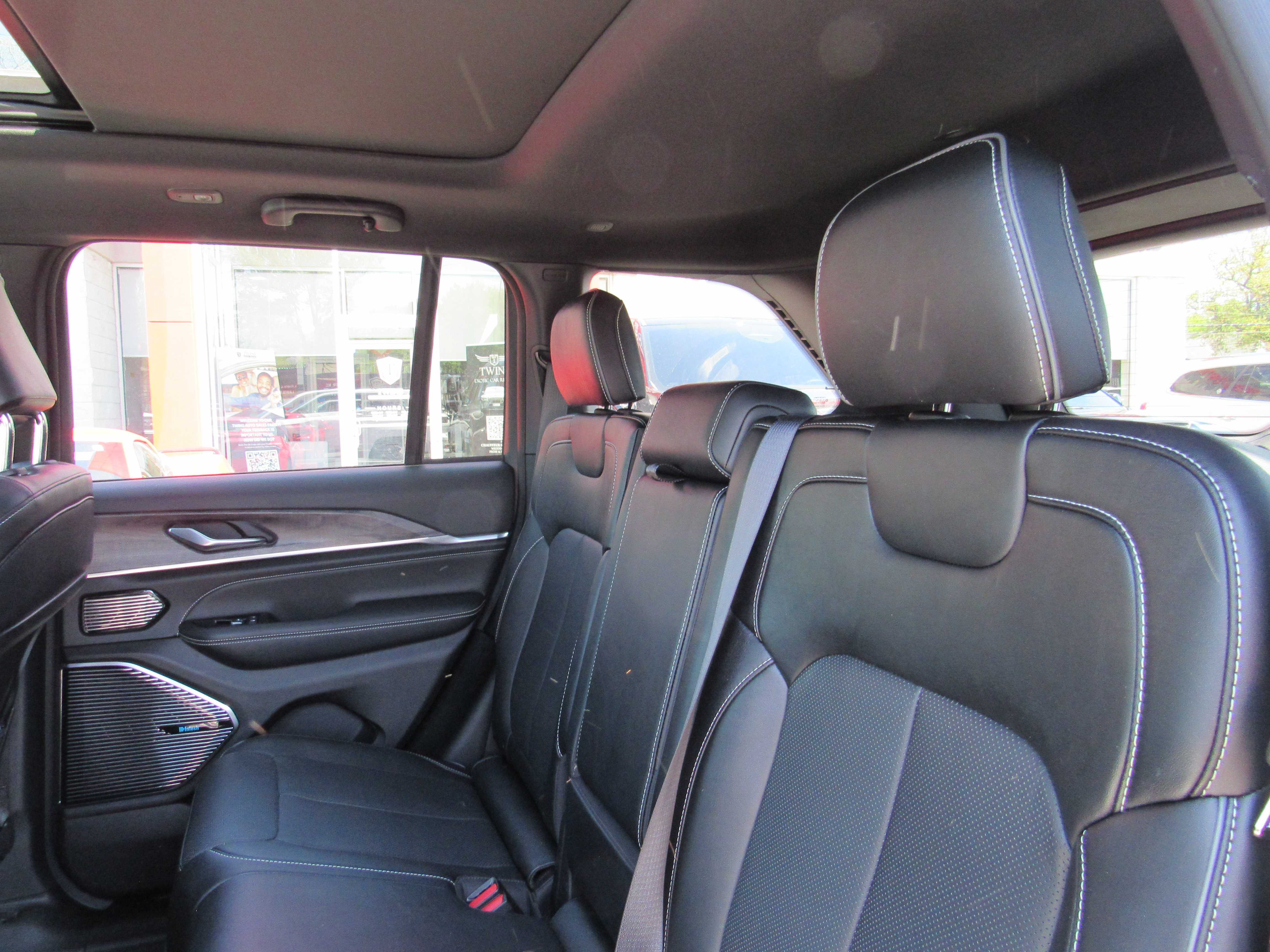 WHITE, 2023 JEEP GRAND CHEROKEE 4XE Thumnail Image 12