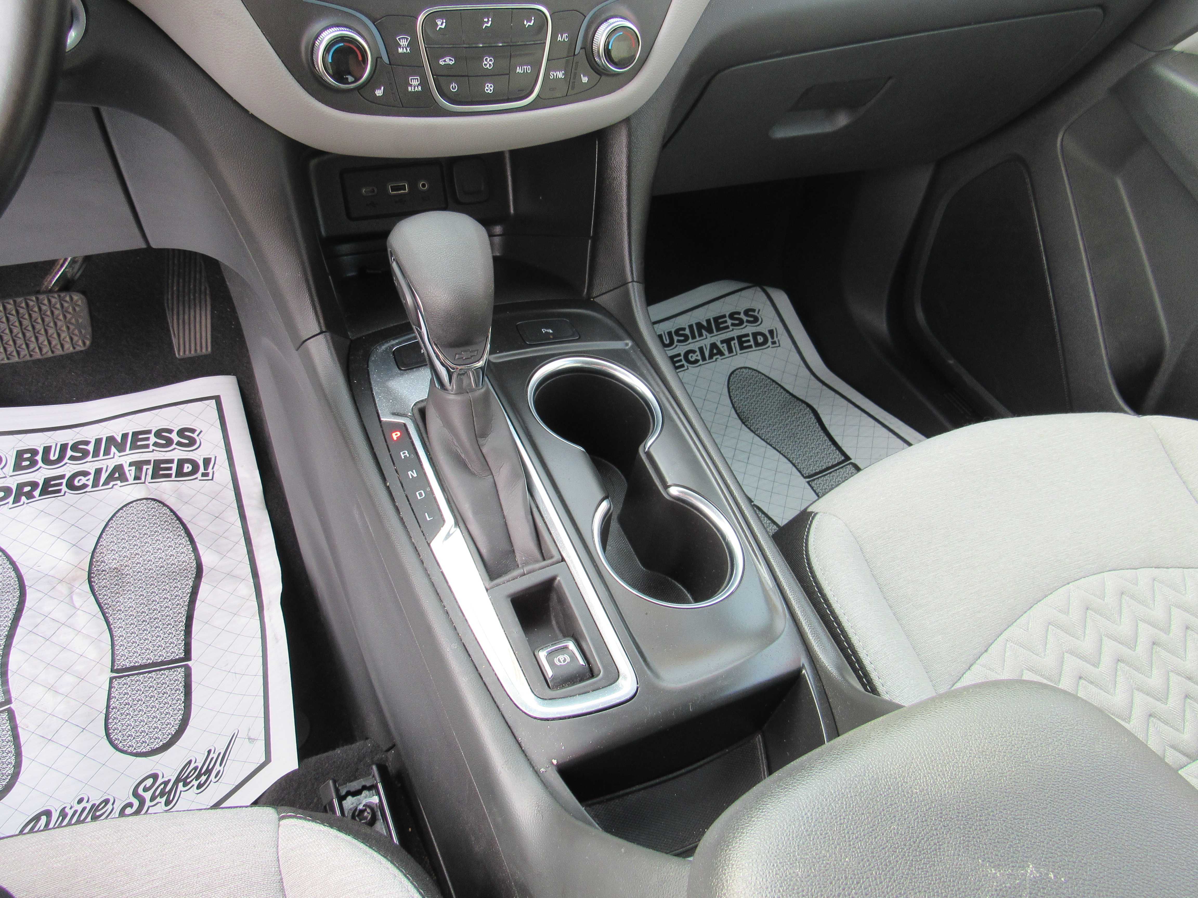 GREY, 2023 CHEVROLET EQUINOX Thumnail Image 16