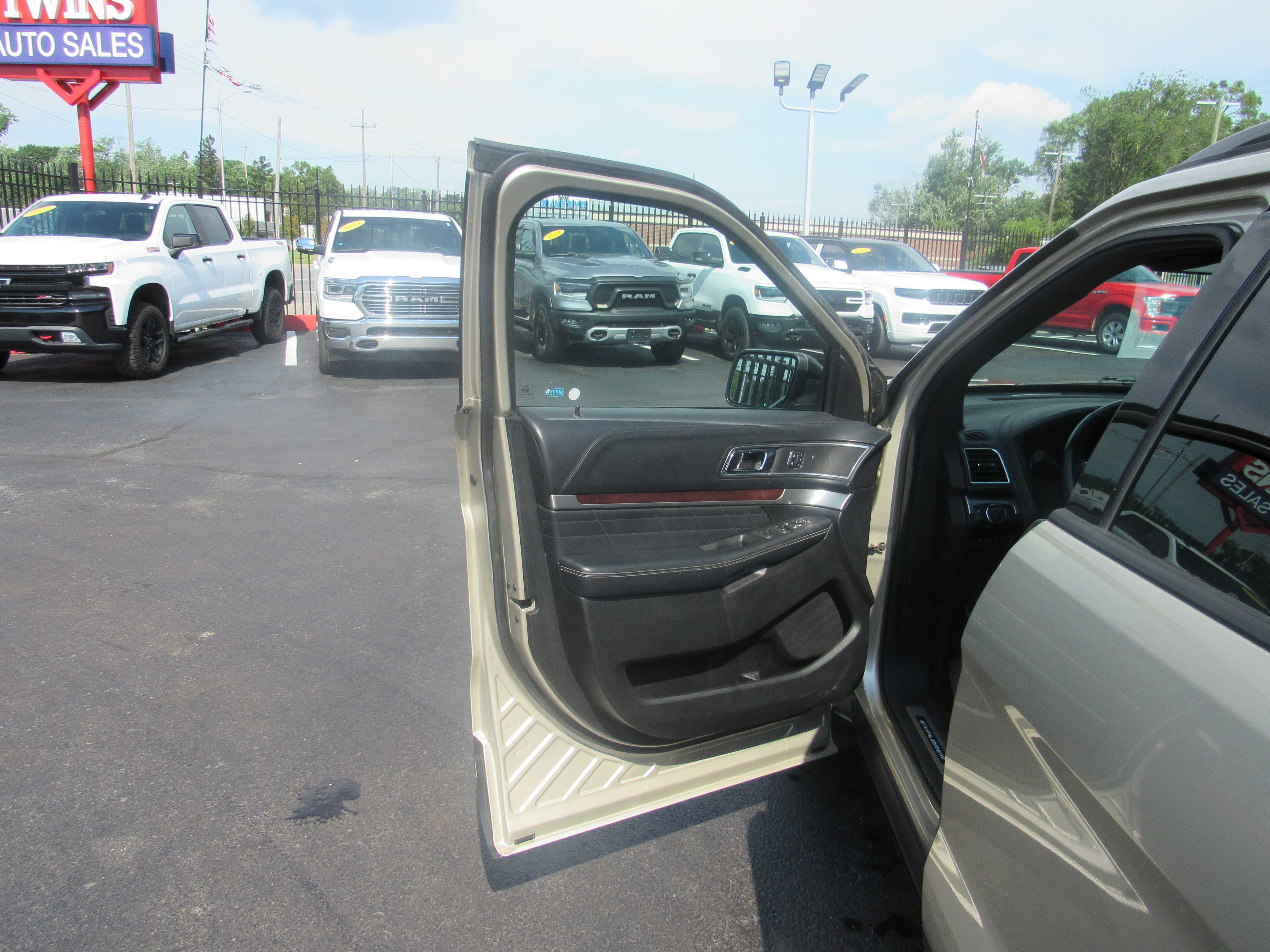 GOLD, 2017 FORD EXPLORER Thumnail Image 7