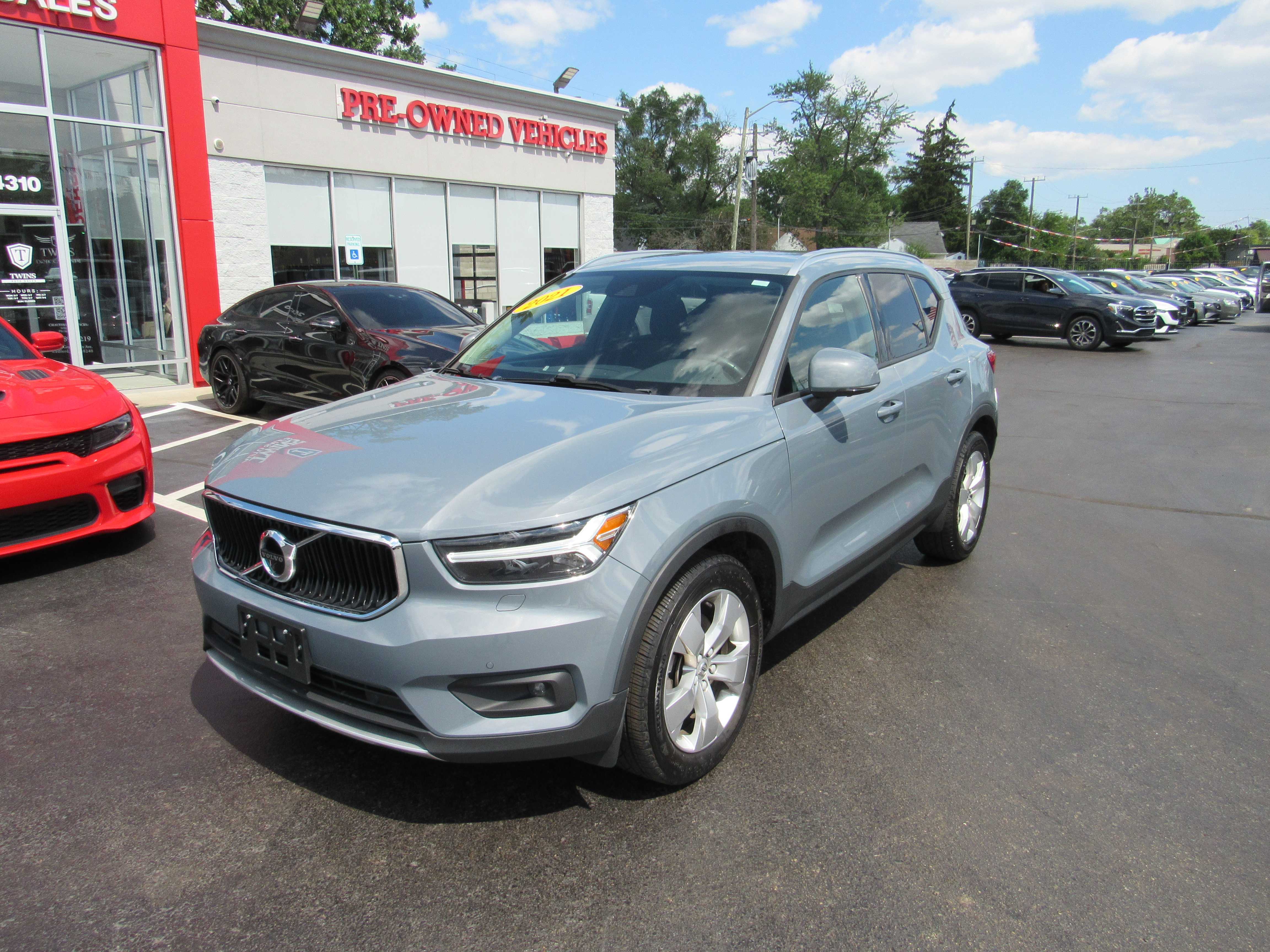 BLUE, 2021 VOLVO XC40 Thumnail Image 2