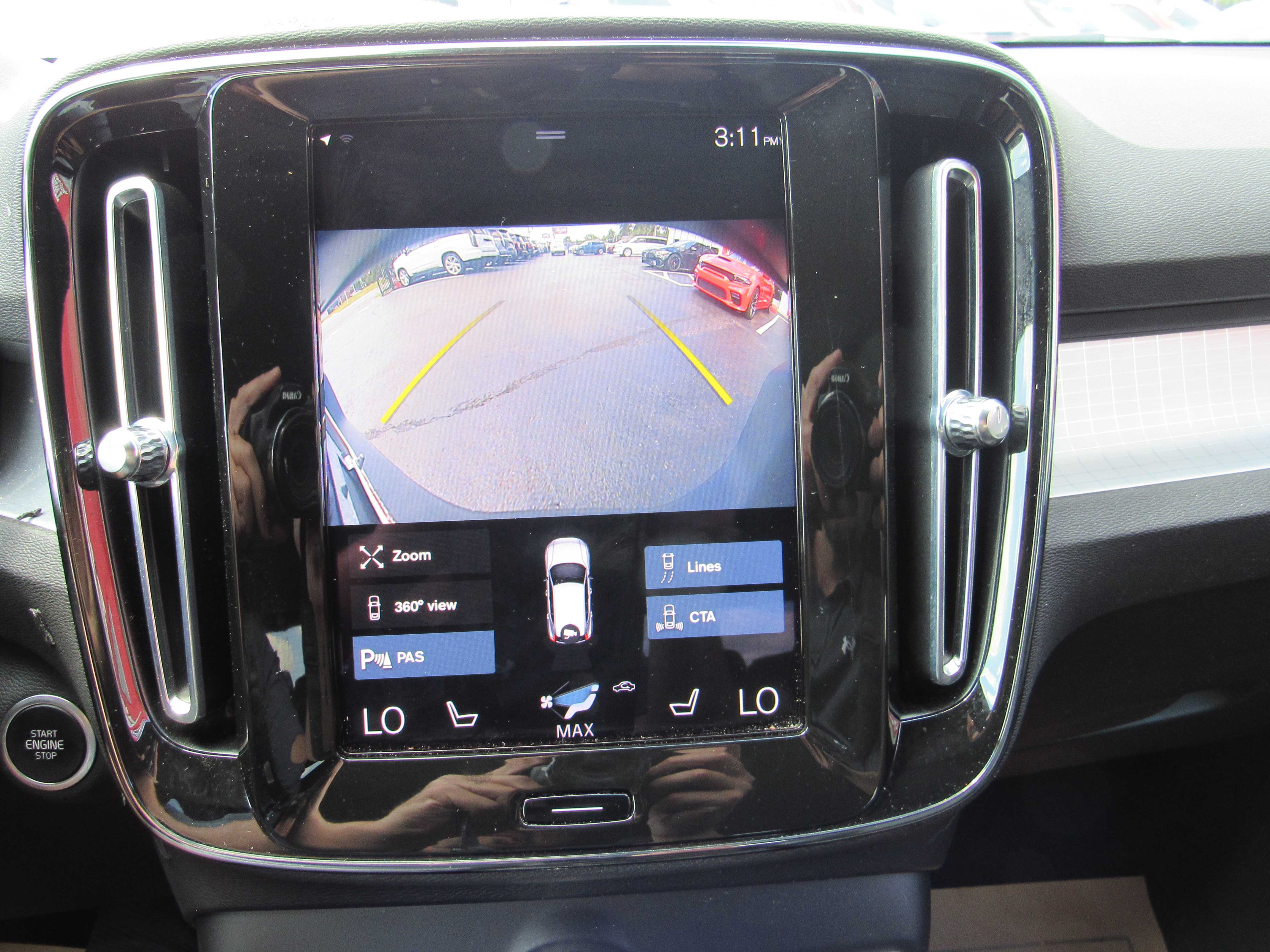 BLUE, 2021 VOLVO XC40 Thumnail Image 18