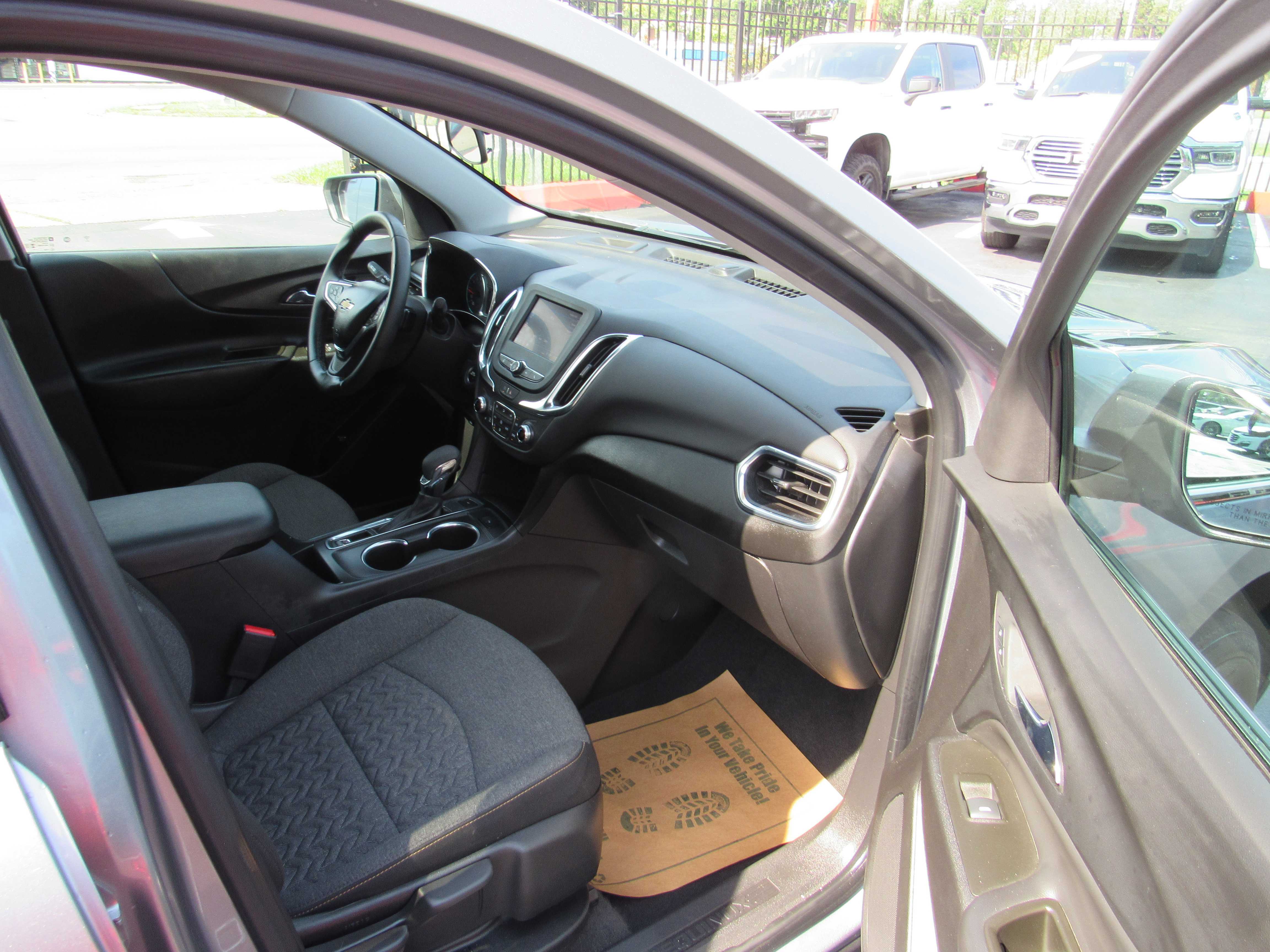 GREY, 2023 CHEVROLET EQUINOX Thumnail Image 9