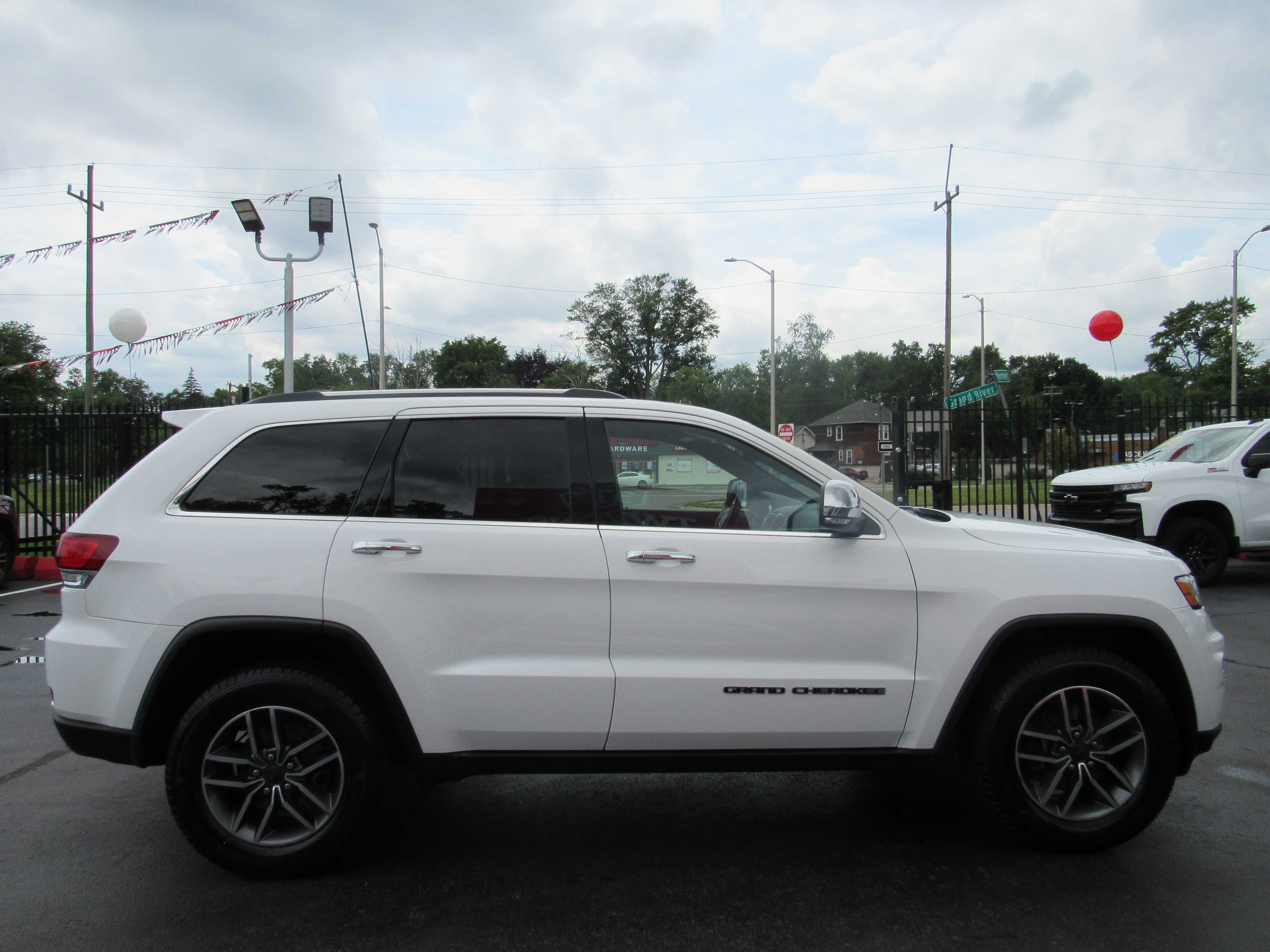 WHITE, 2020 JEEP GRAND CHEROKEE Thumnail Image 5