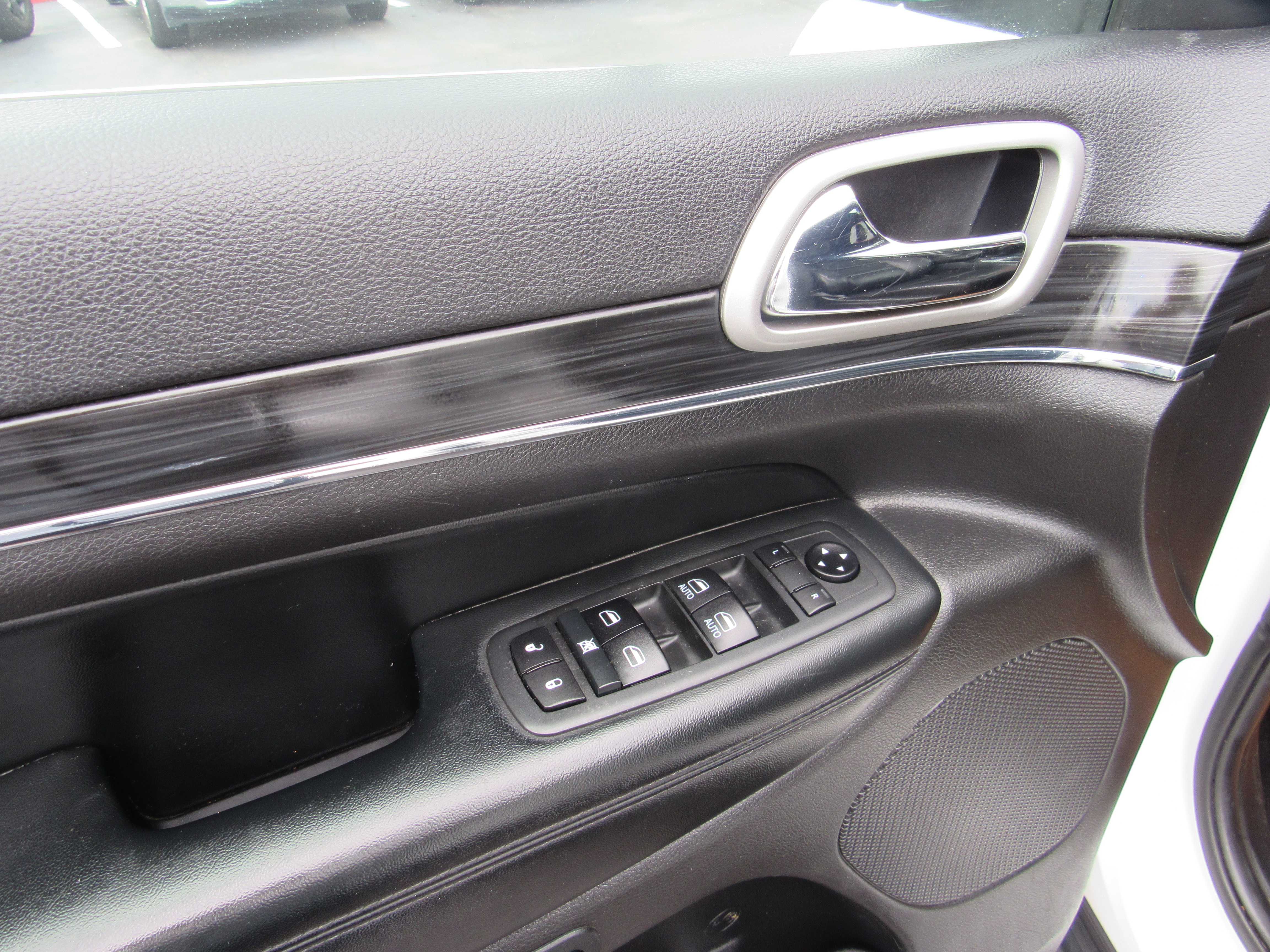 WHITE, 2020 JEEP GRAND CHEROKEE Thumnail Image 10