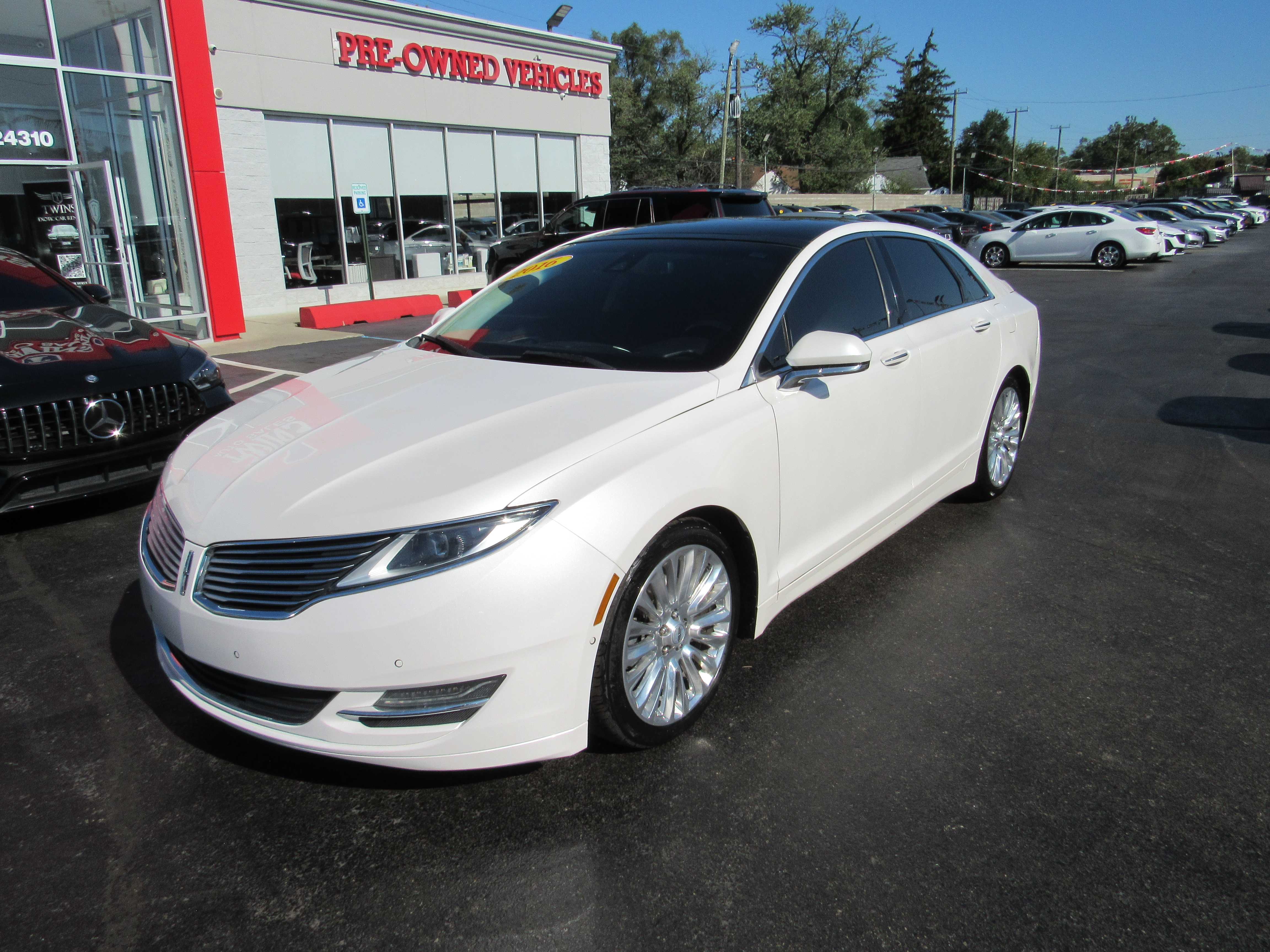 WHITE, 2016 LINCOLN MKZ Thumnail Image 2
