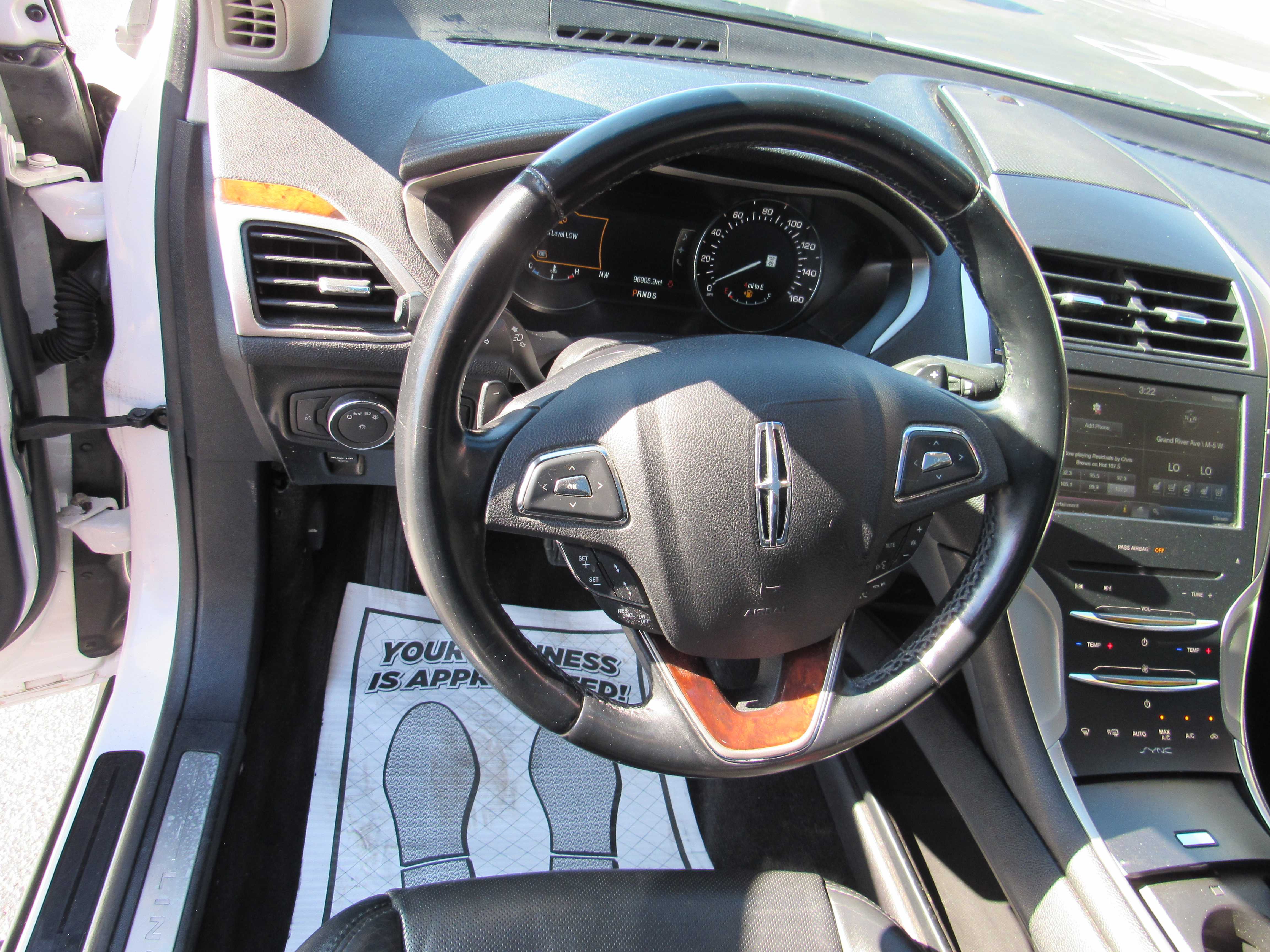 WHITE, 2016 LINCOLN MKZ Thumnail Image 16