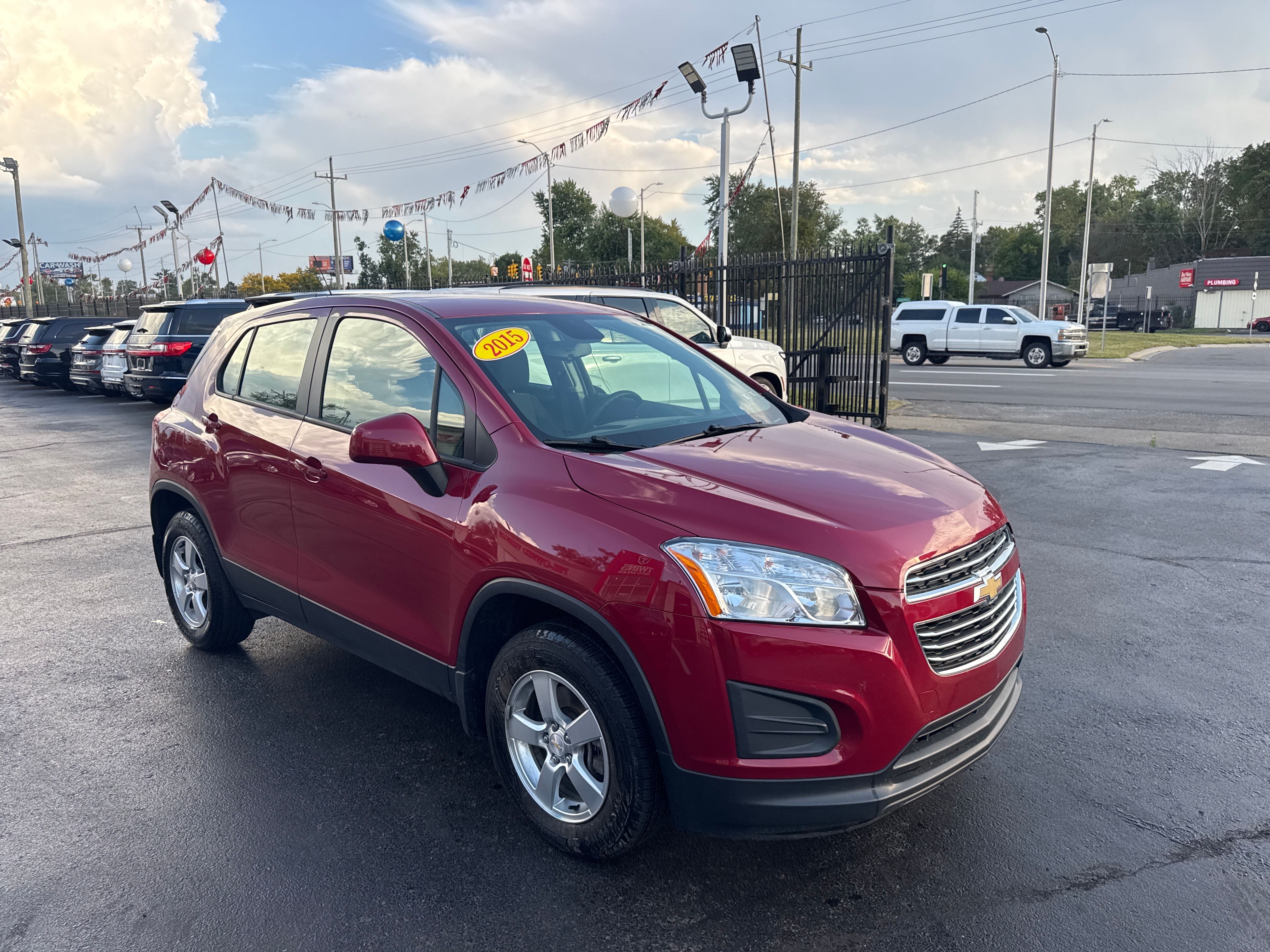 RED, 2015 CHEVROLET TRAX Thumnail Image 4