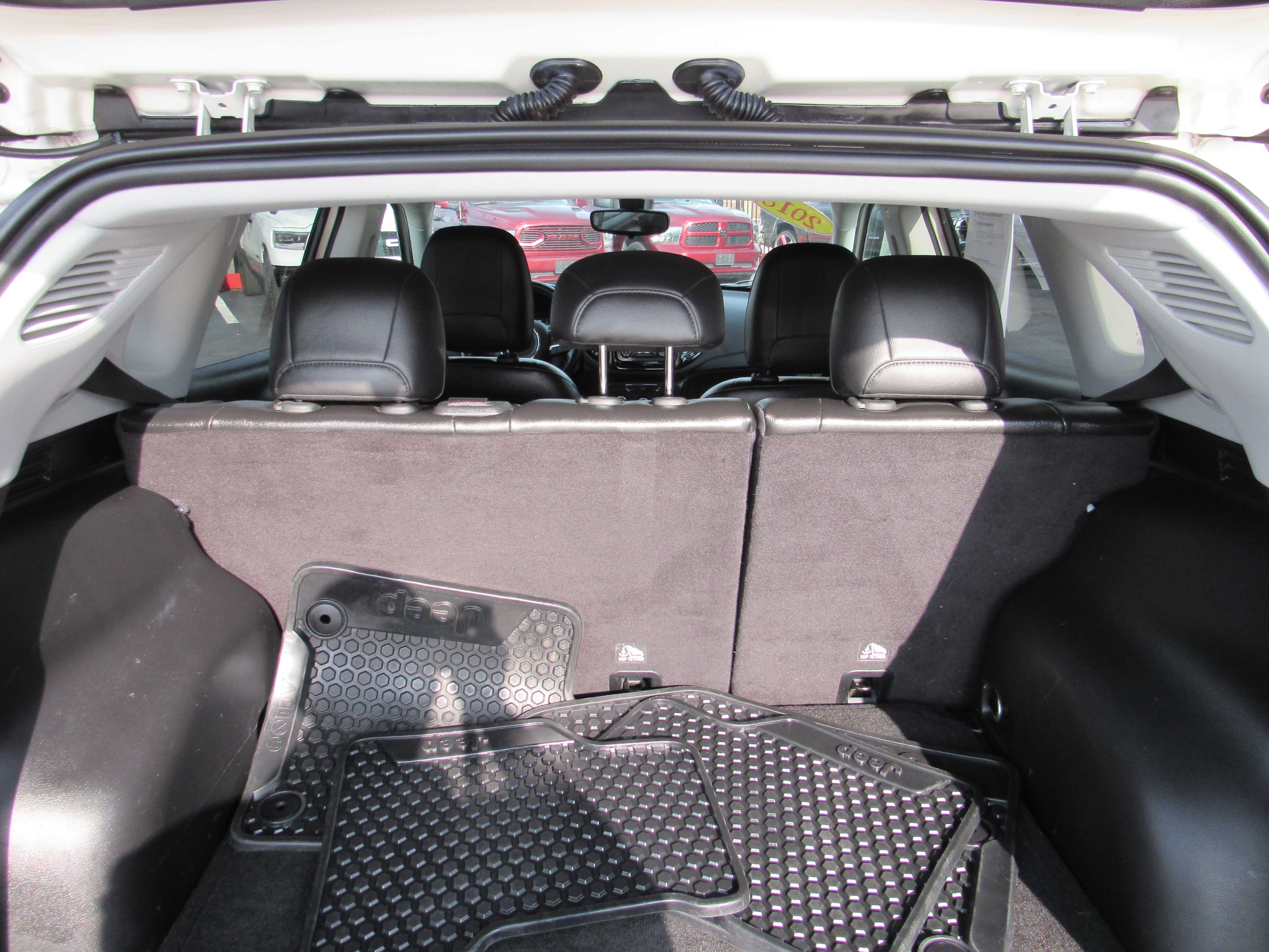 WHITE, 2018 JEEP COMPASS Thumnail Image 11
