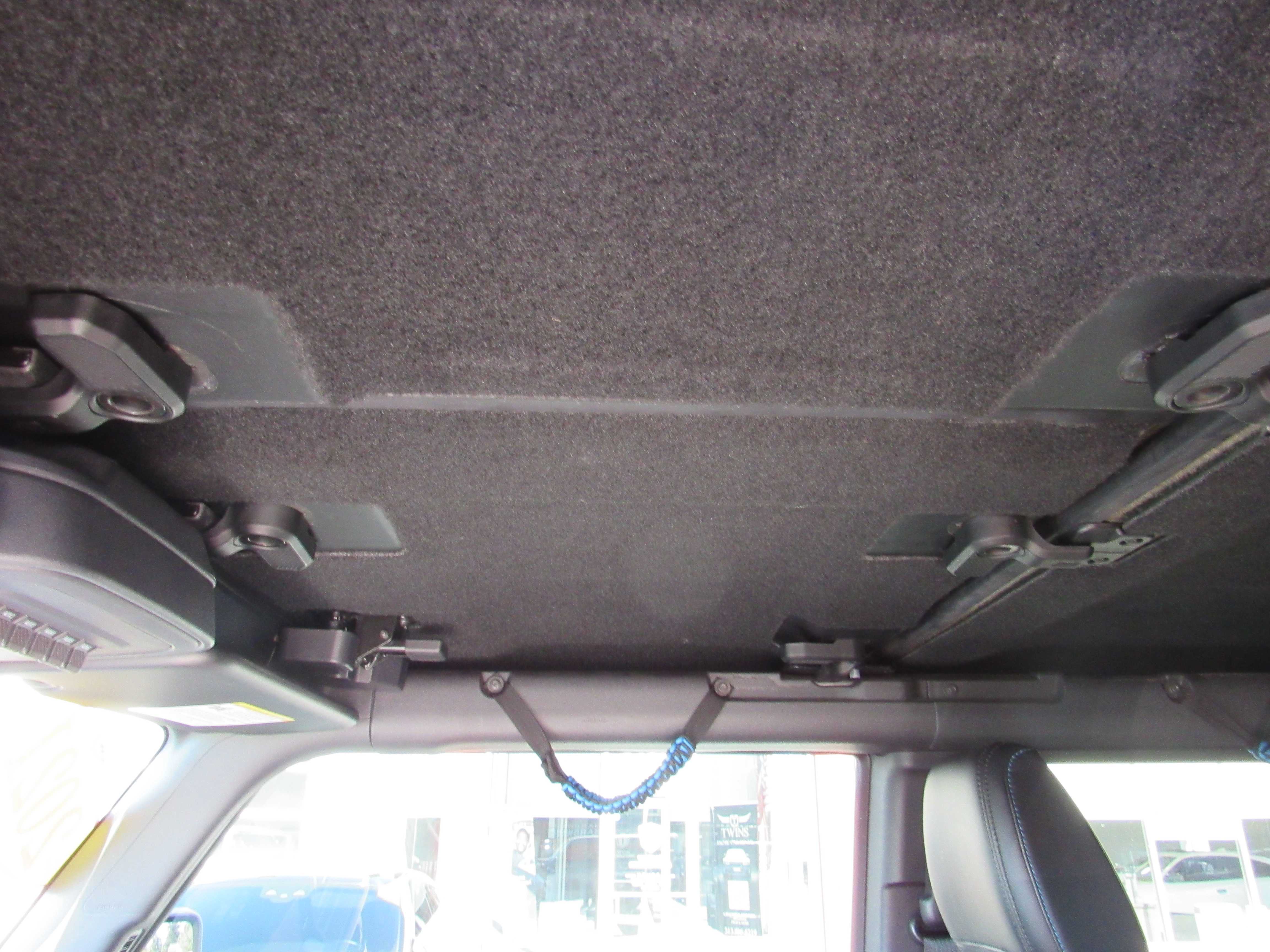 GREY, 2021 FORD BRONCO Thumnail Image 15