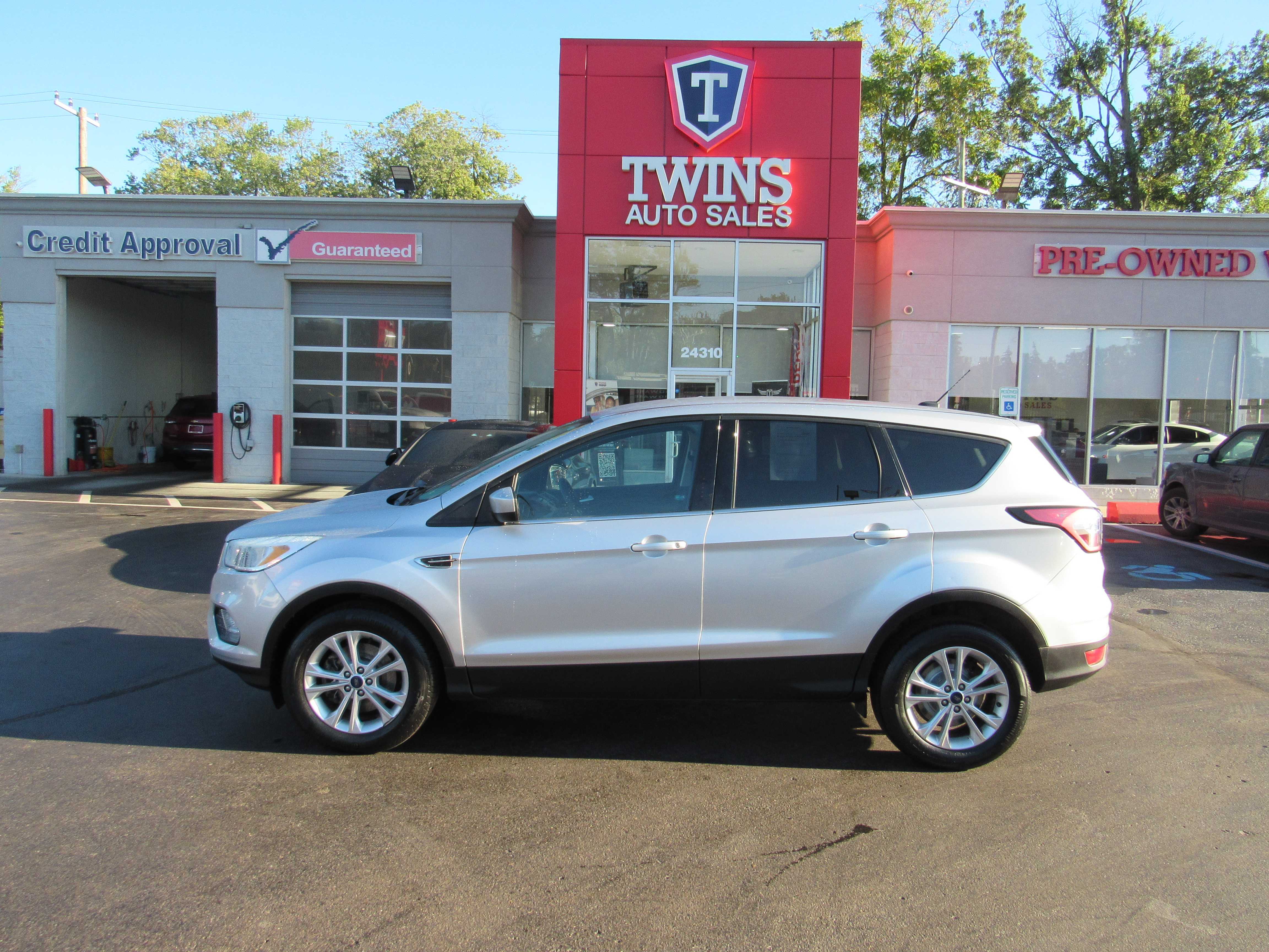 SILVER, 2017 FORD ESCAPE Thumnail Image 2