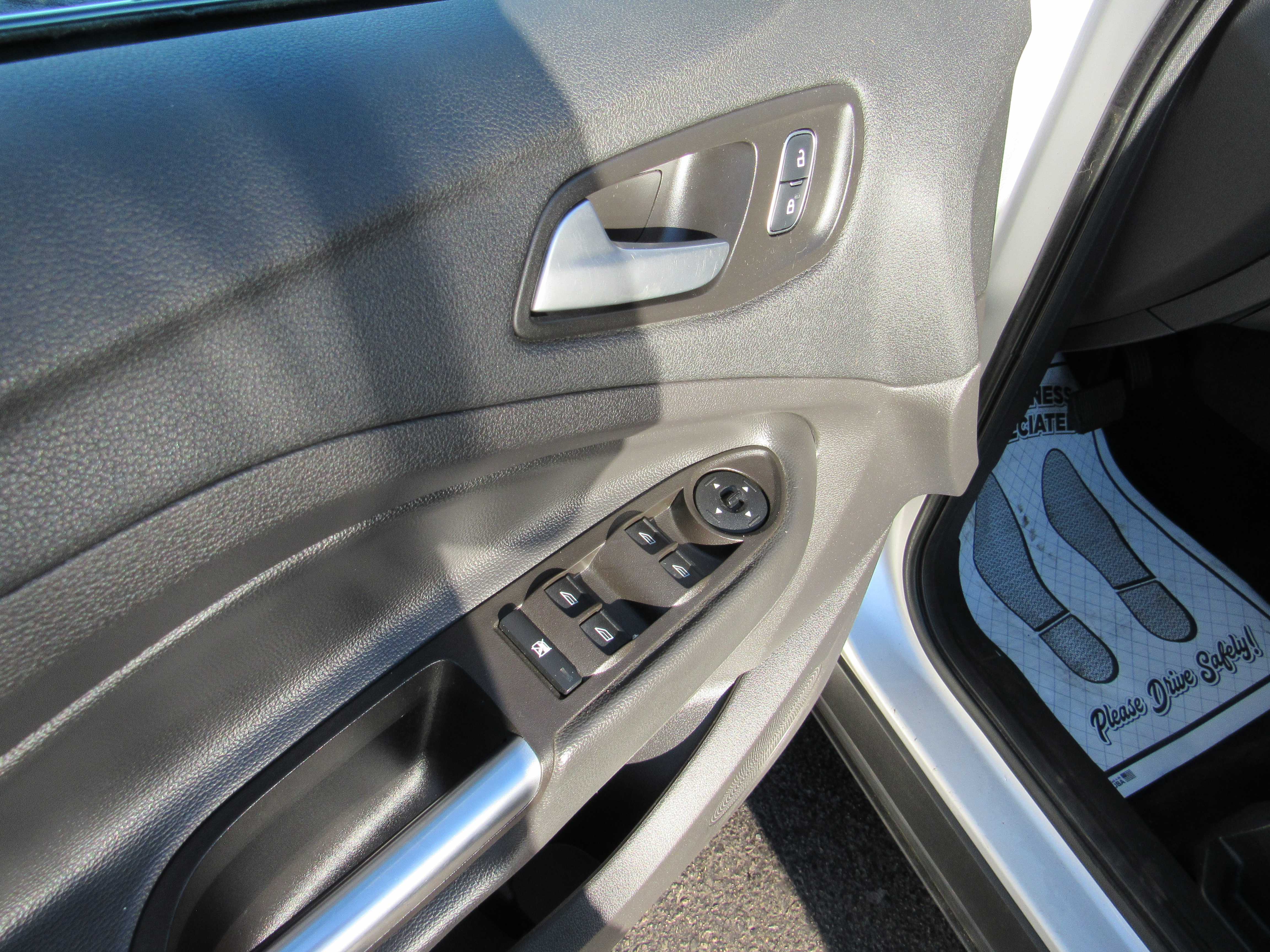 SILVER, 2017 FORD ESCAPE Thumnail Image 8
