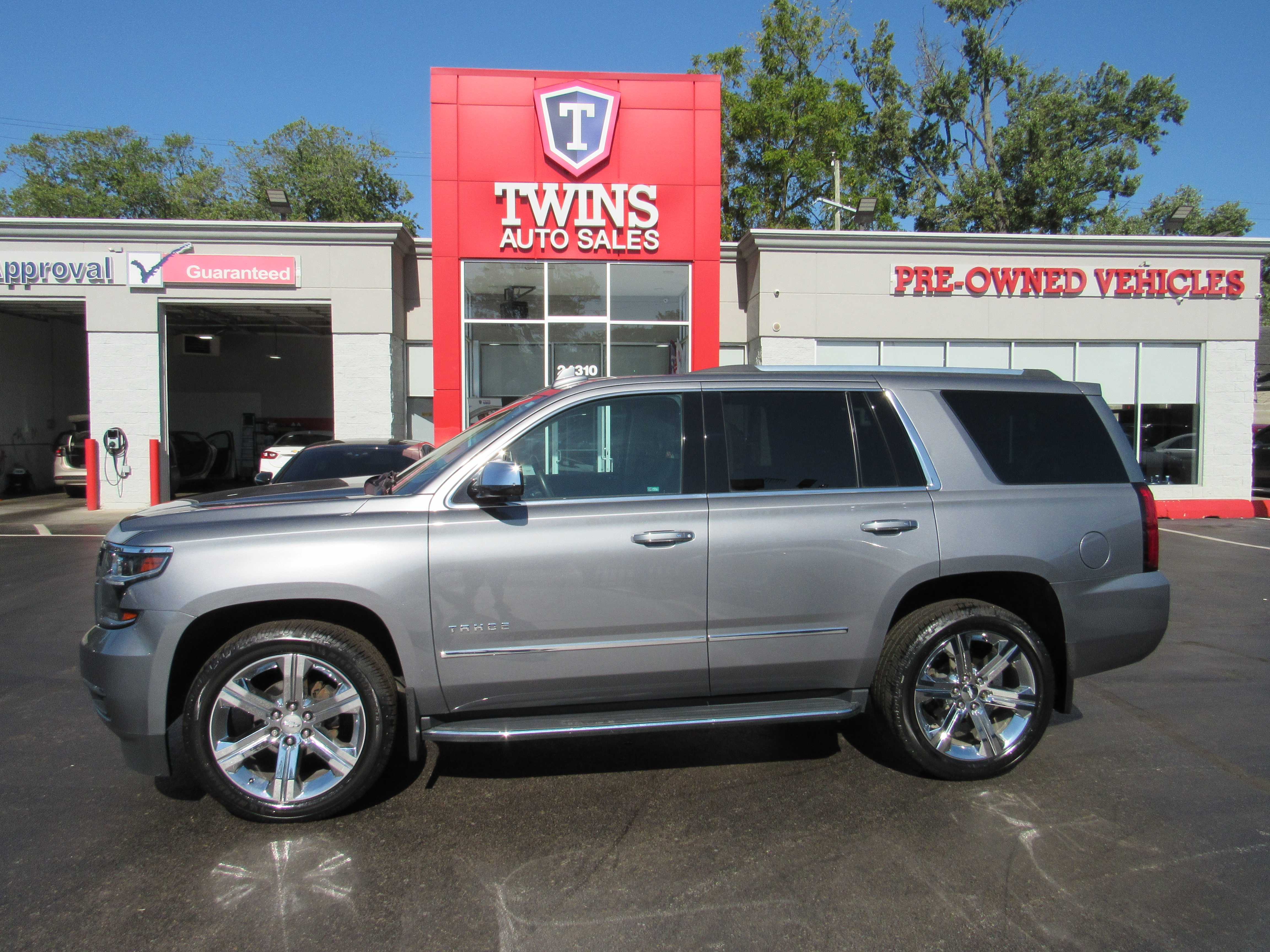 GREY, 2020 CHEVROLET TAHOE Thumnail Image 1