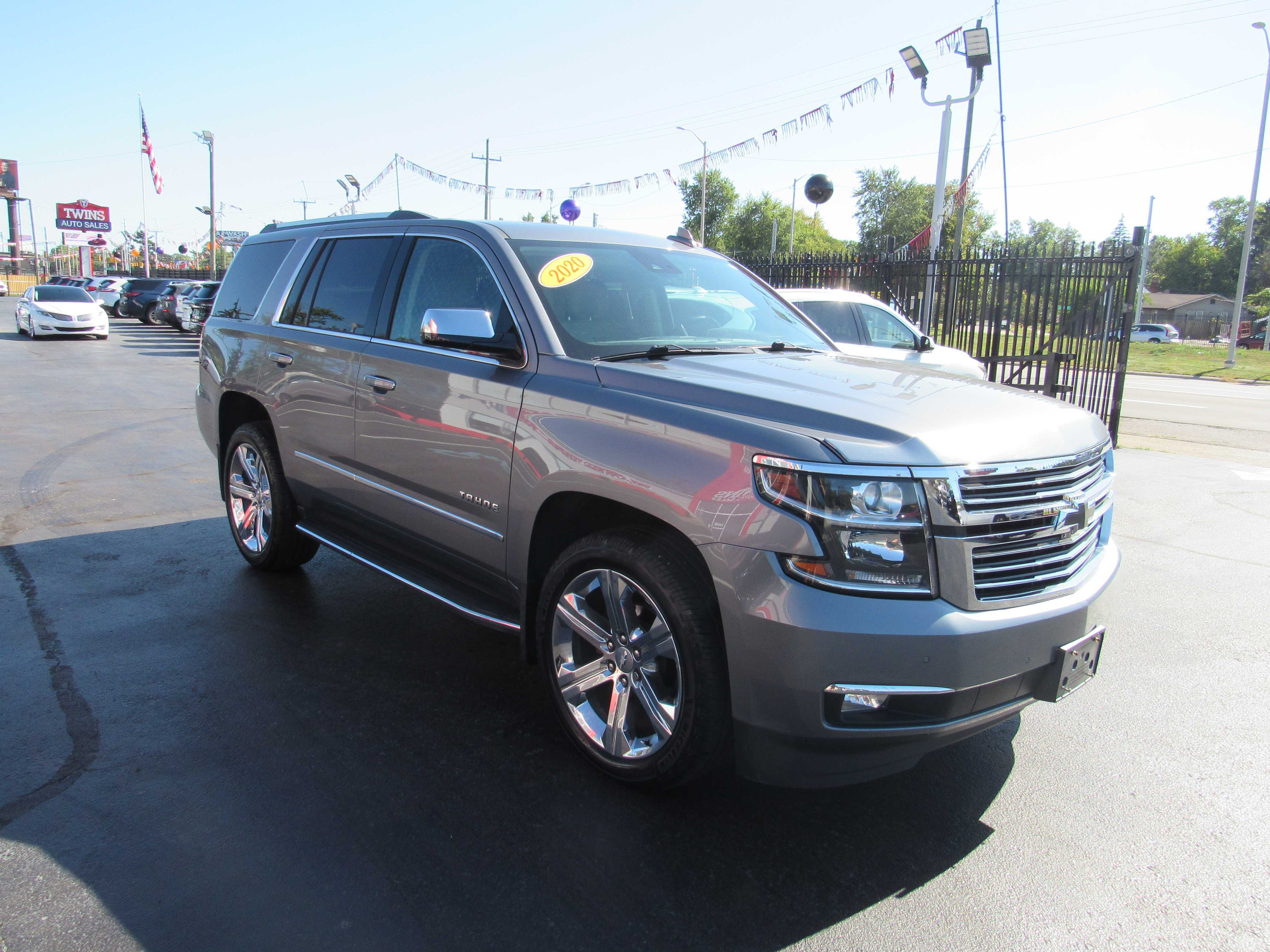 GREY, 2020 CHEVROLET TAHOE Thumnail Image 4