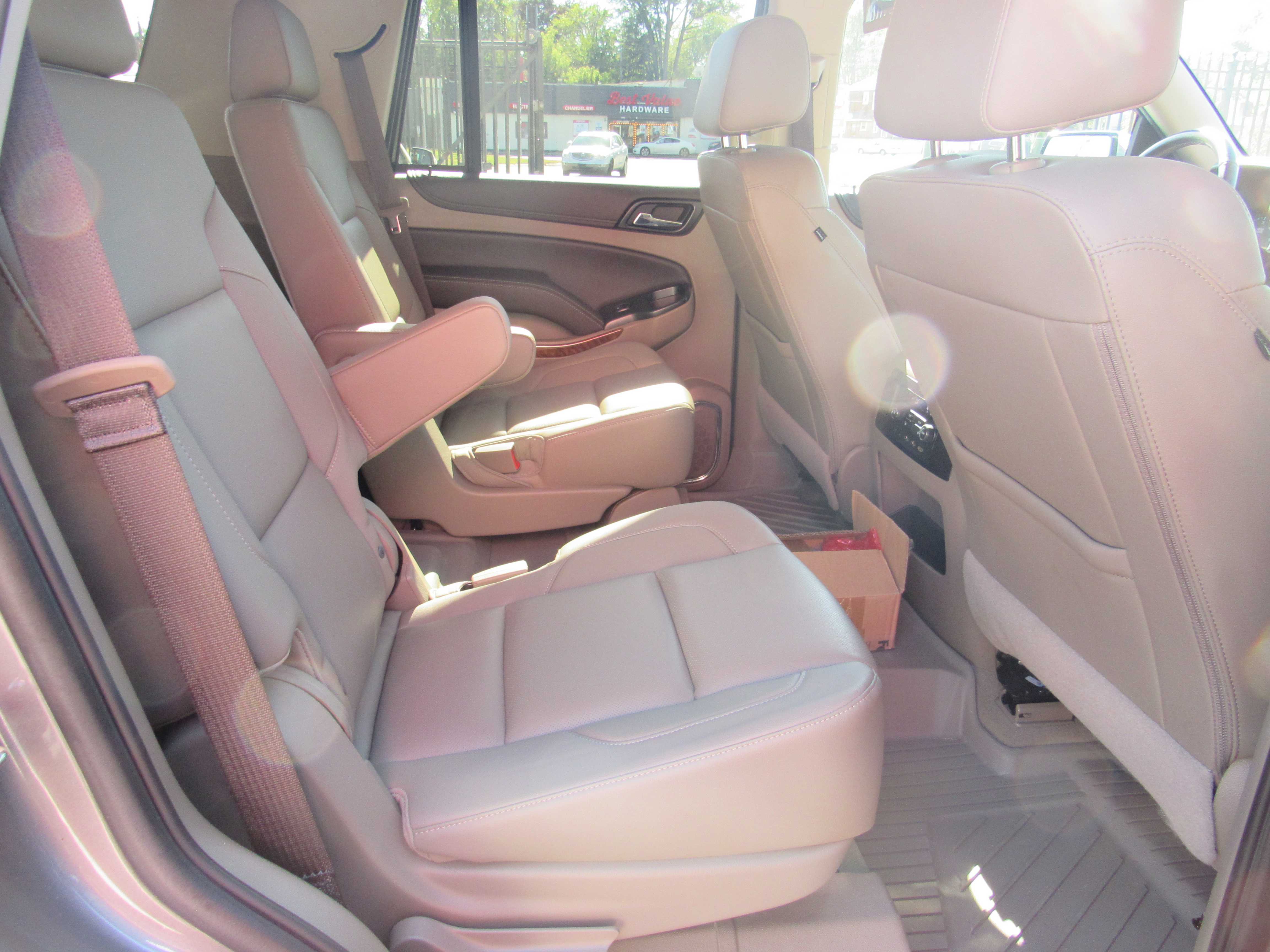 GREY, 2020 CHEVROLET TAHOE Thumnail Image 10