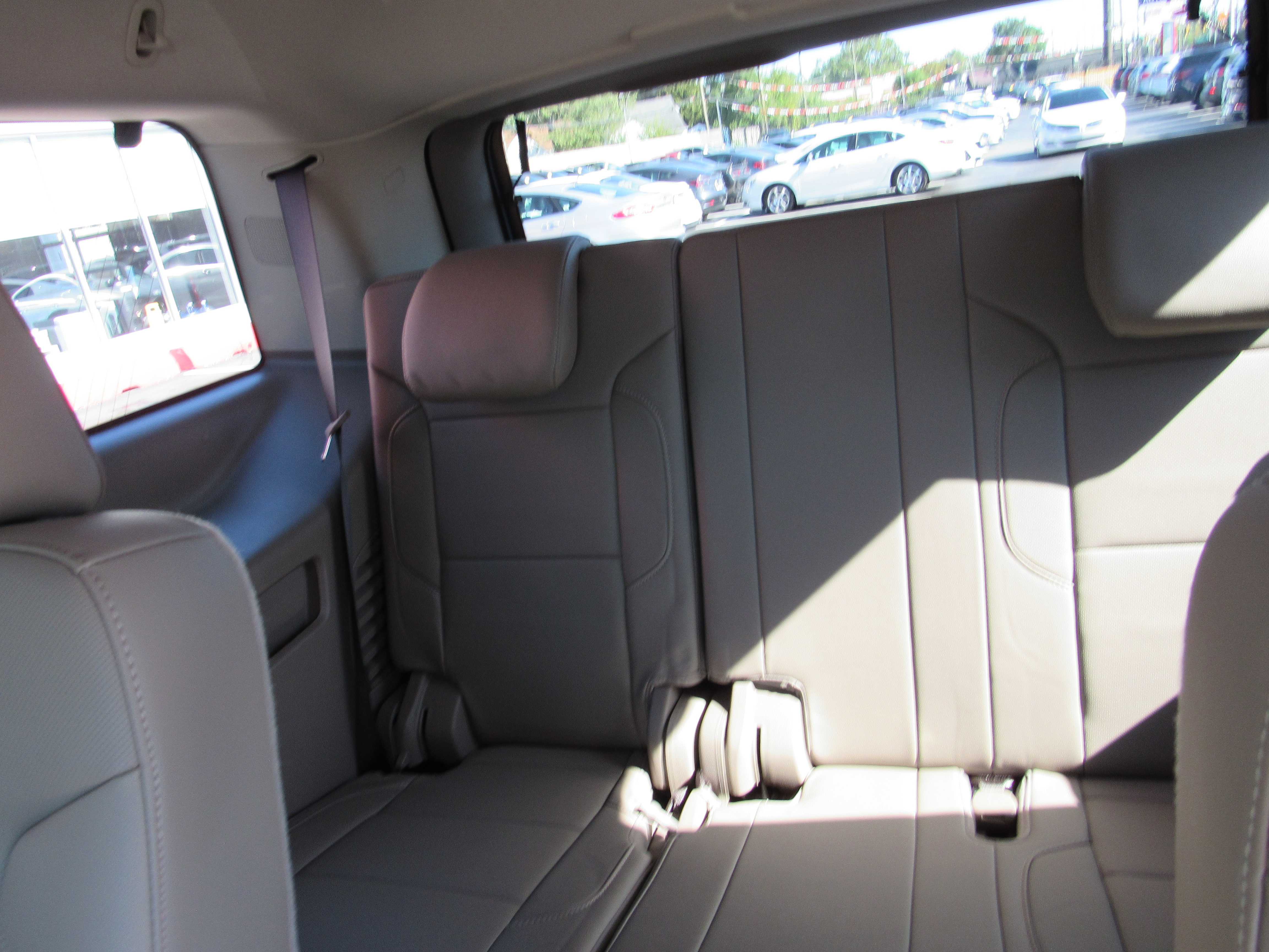 GREY, 2020 CHEVROLET TAHOE Thumnail Image 16