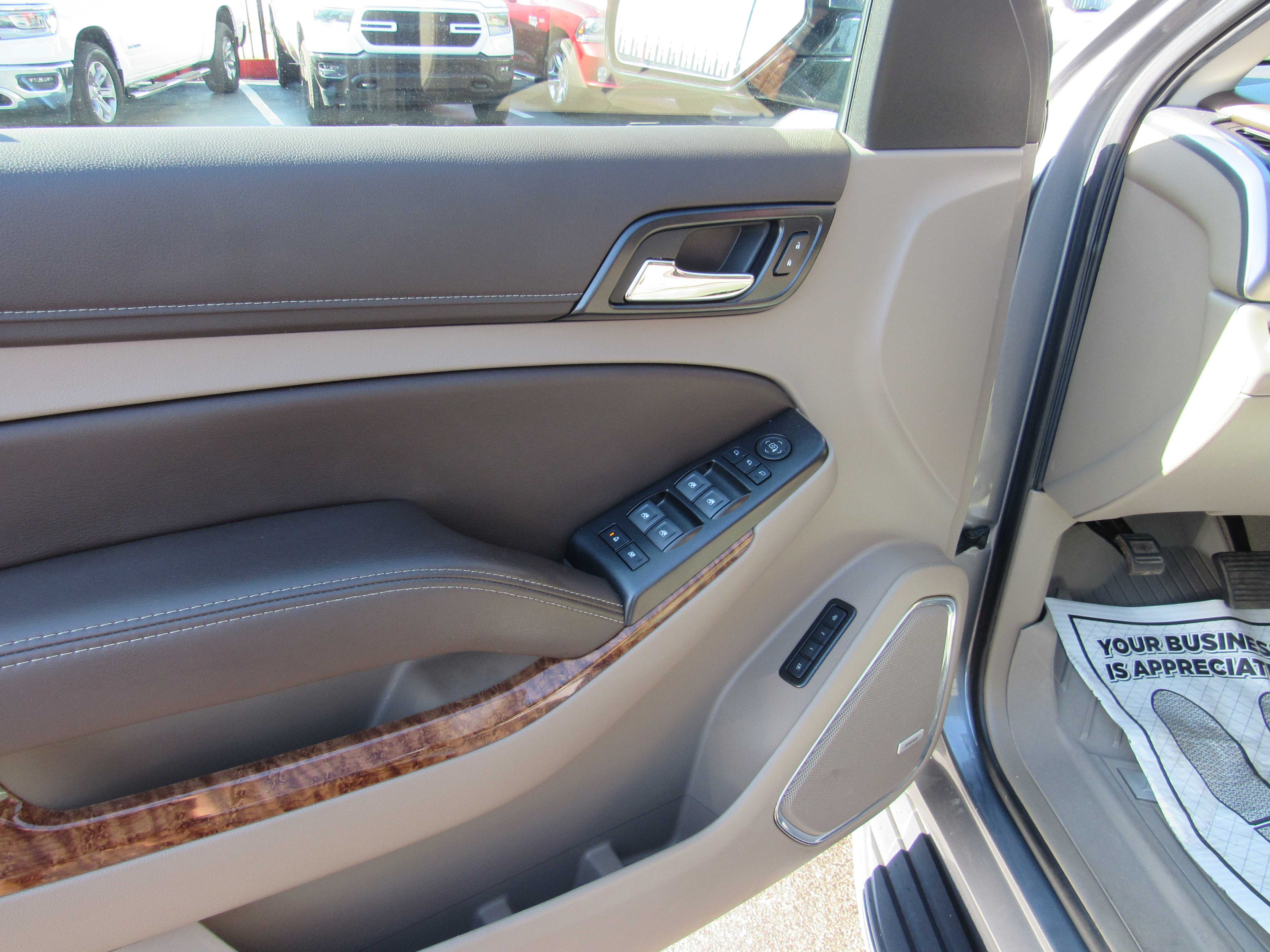 GREY, 2020 CHEVROLET TAHOE Thumnail Image 17