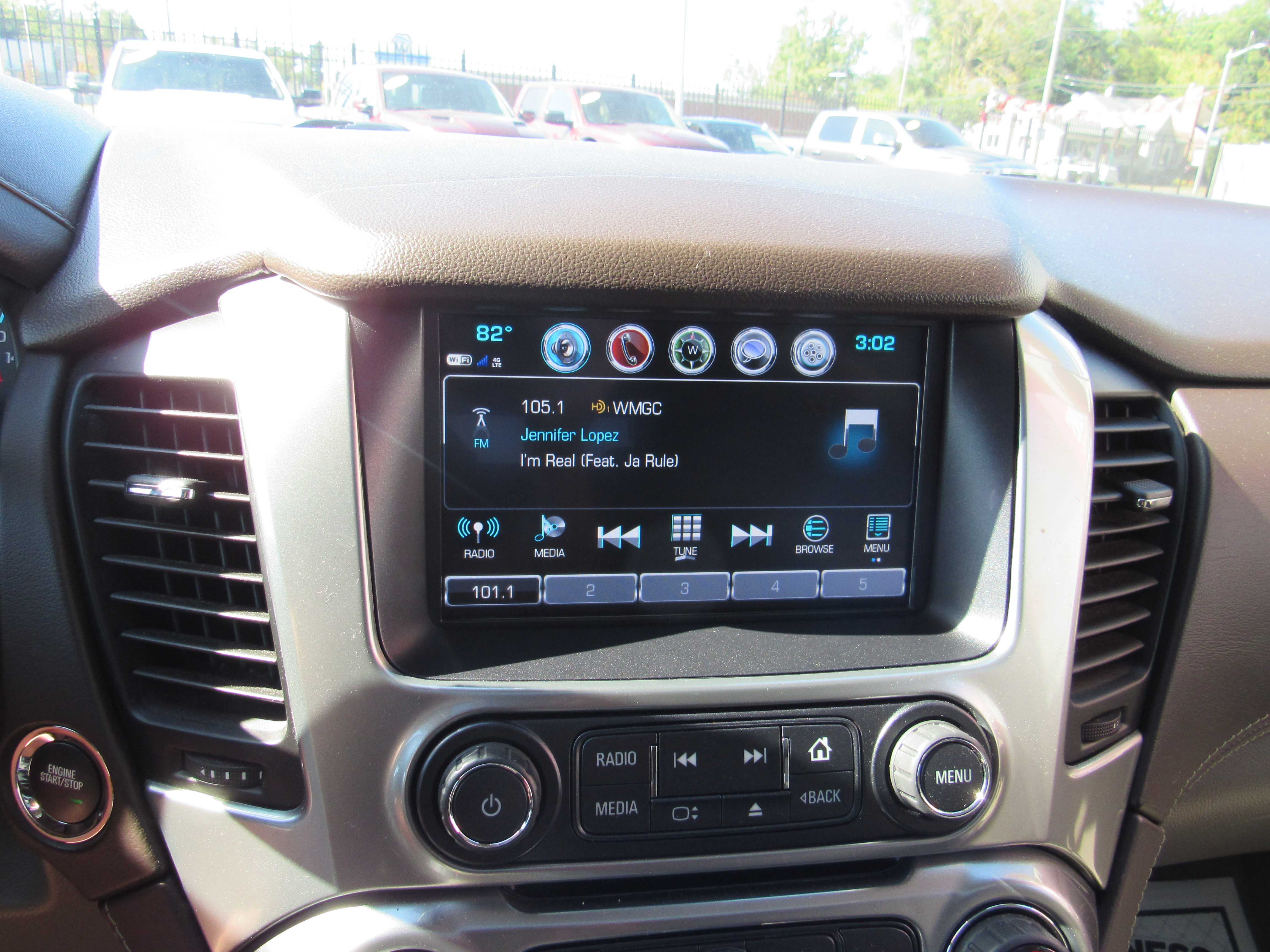 GREY, 2020 CHEVROLET TAHOE Thumnail Image 26