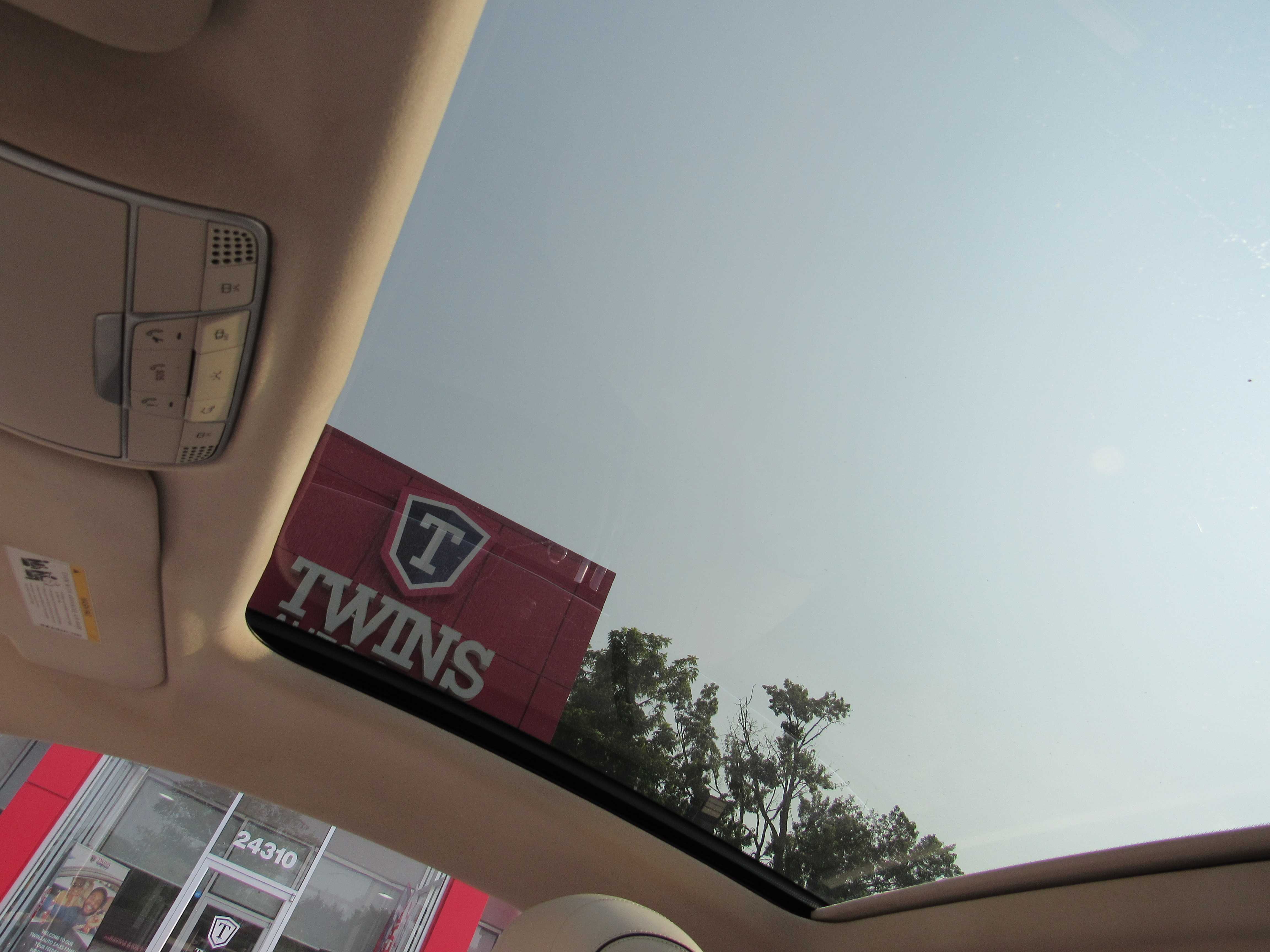 WHITE, 2015 MERCEDES-BENZ S-CLASS Thumnail Image 23