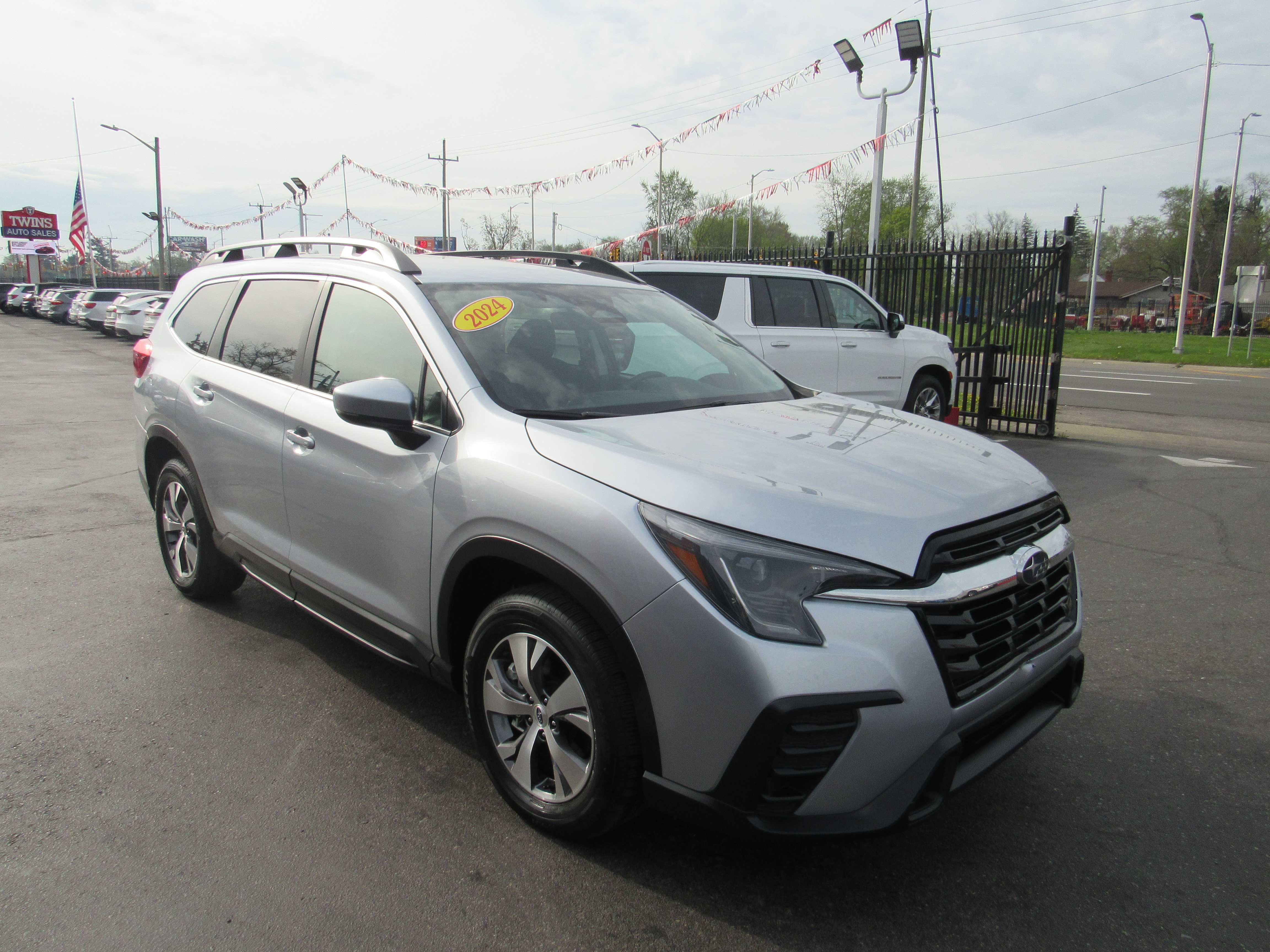 GREY, 2024 SUBARU ASCENT Thumnail Image 4