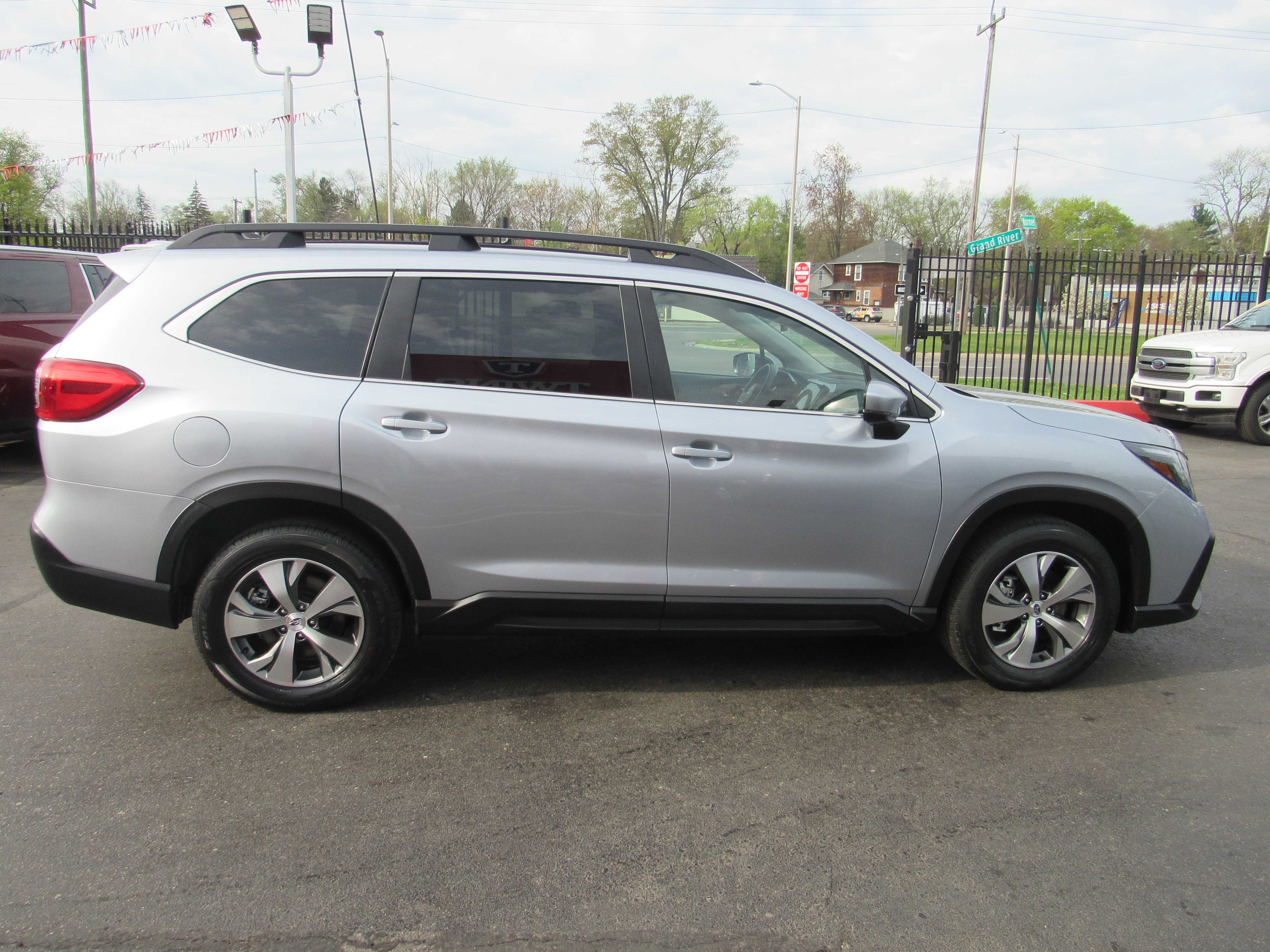 GREY, 2024 SUBARU ASCENT Thumnail Image 5
