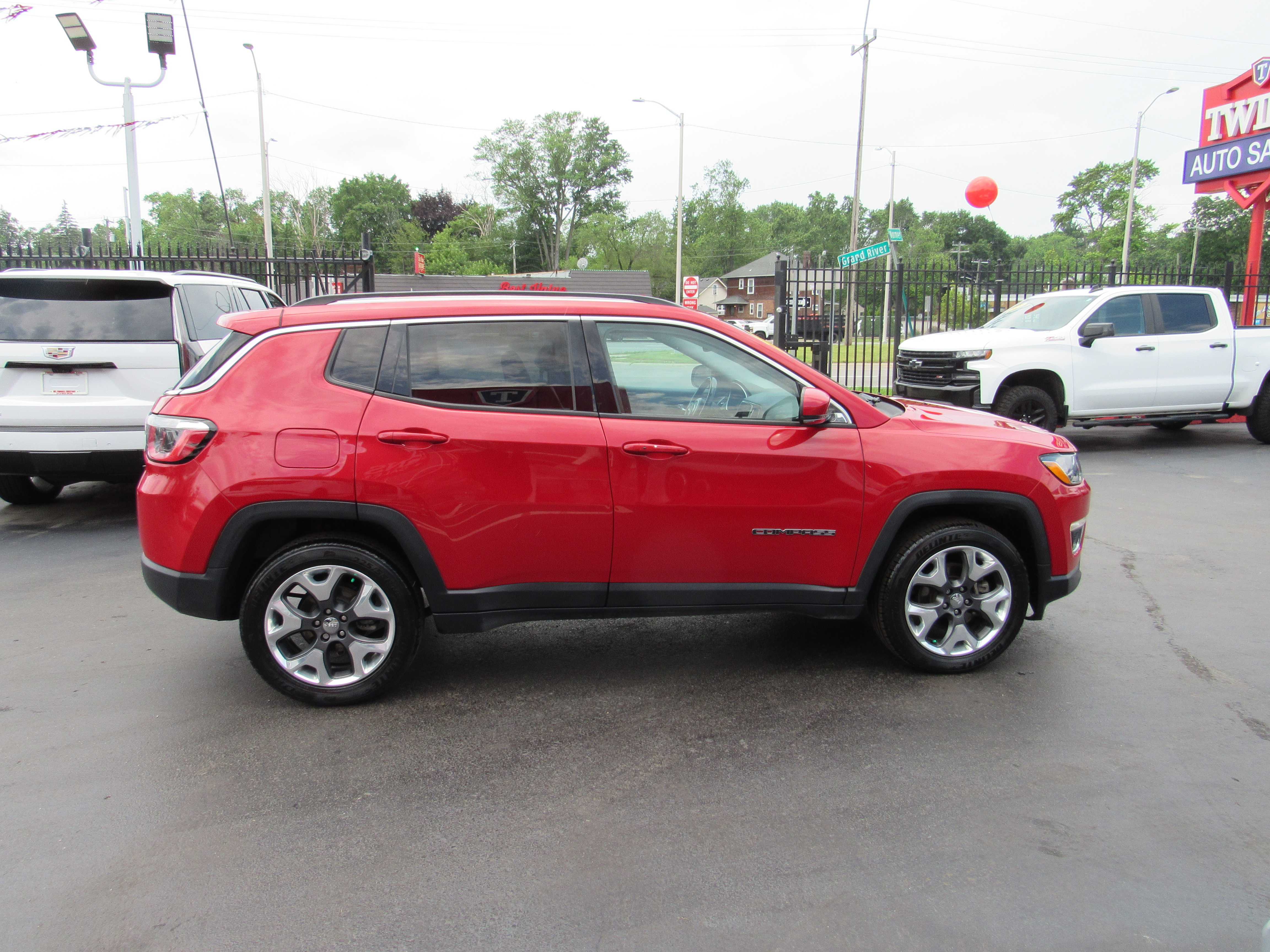 RED, 2019 JEEP COMPASS Thumnail Image 5
