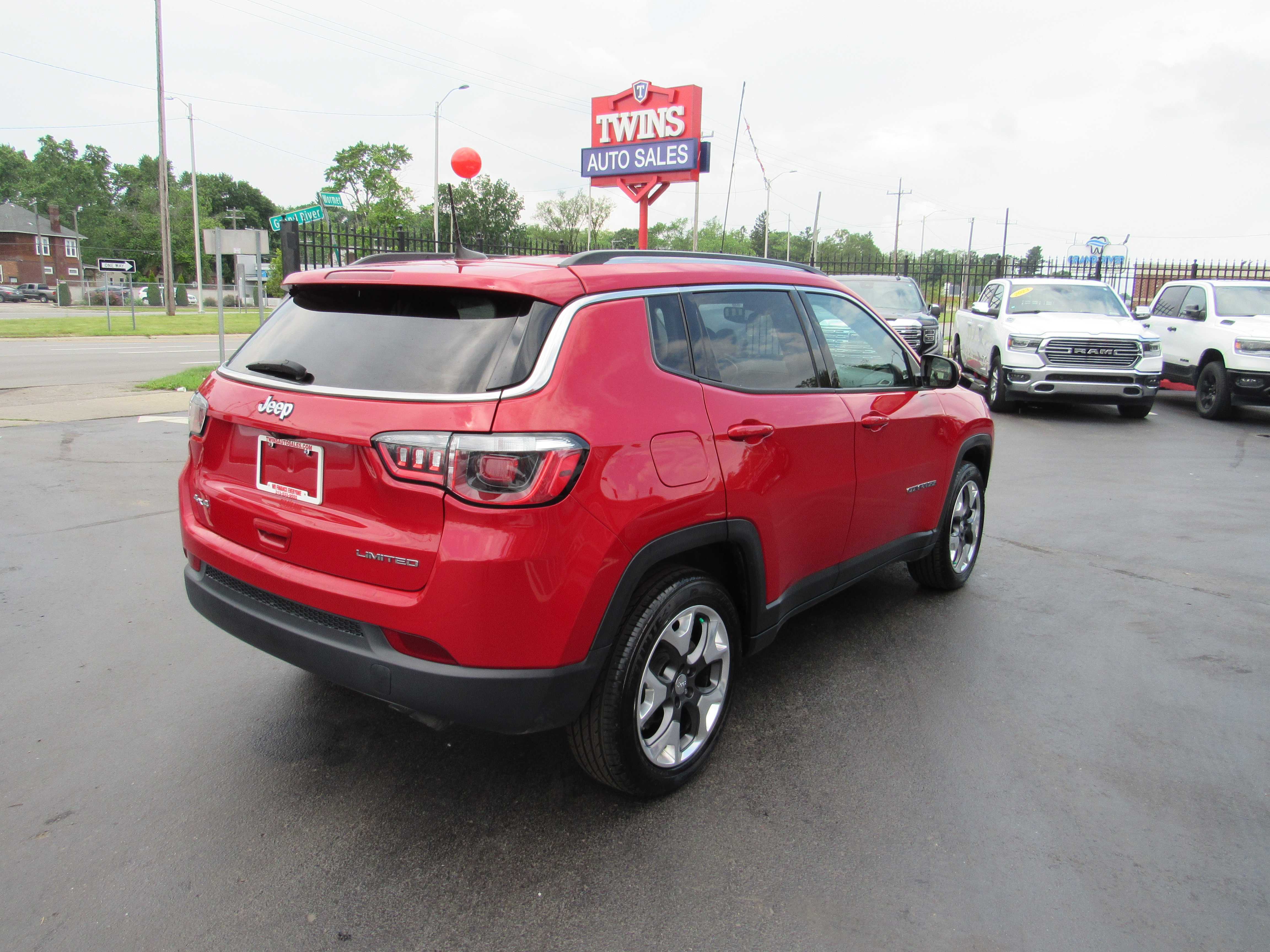 RED, 2019 JEEP COMPASS Thumnail Image 6