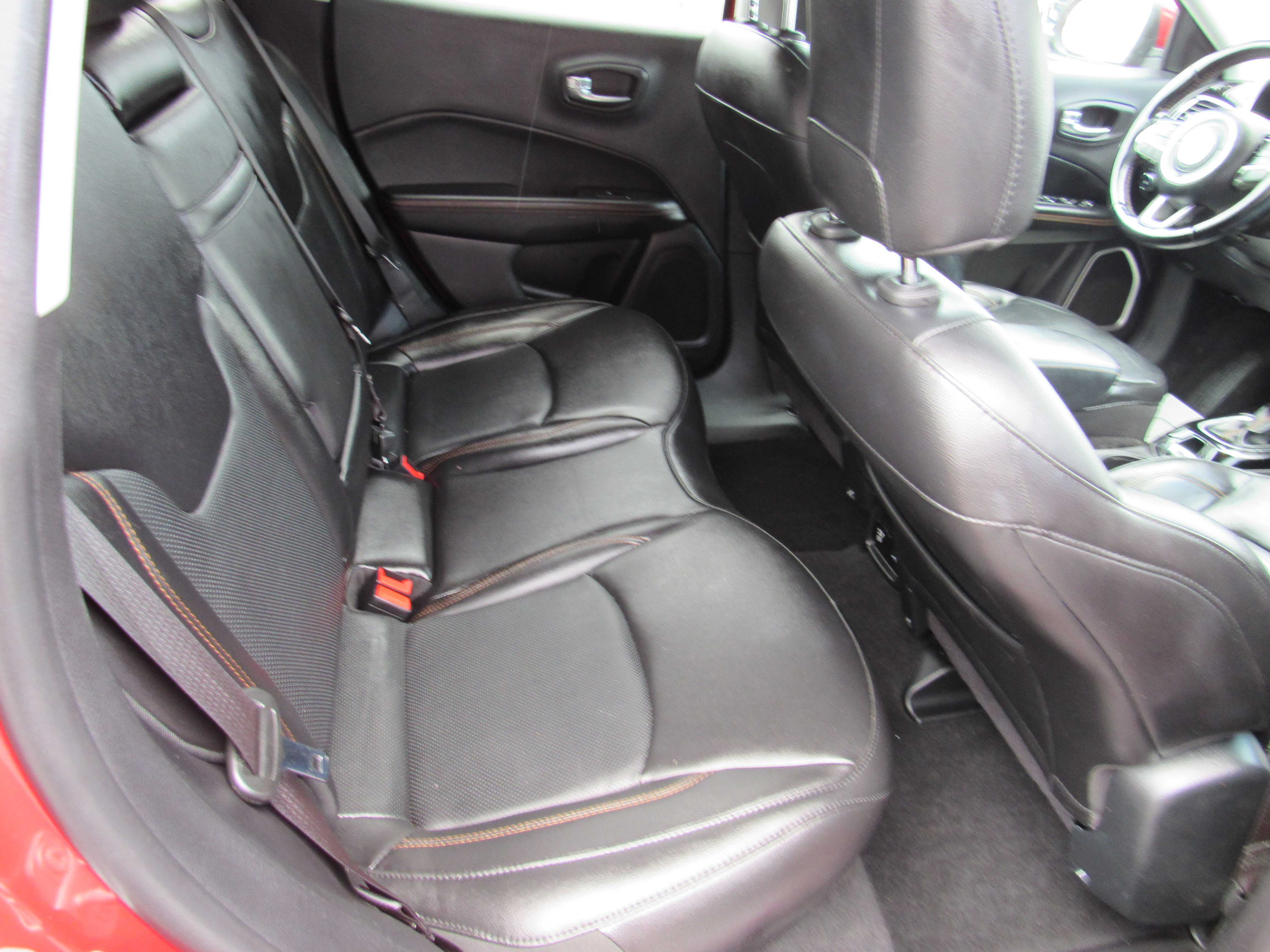 RED, 2019 JEEP COMPASS Thumnail Image 9