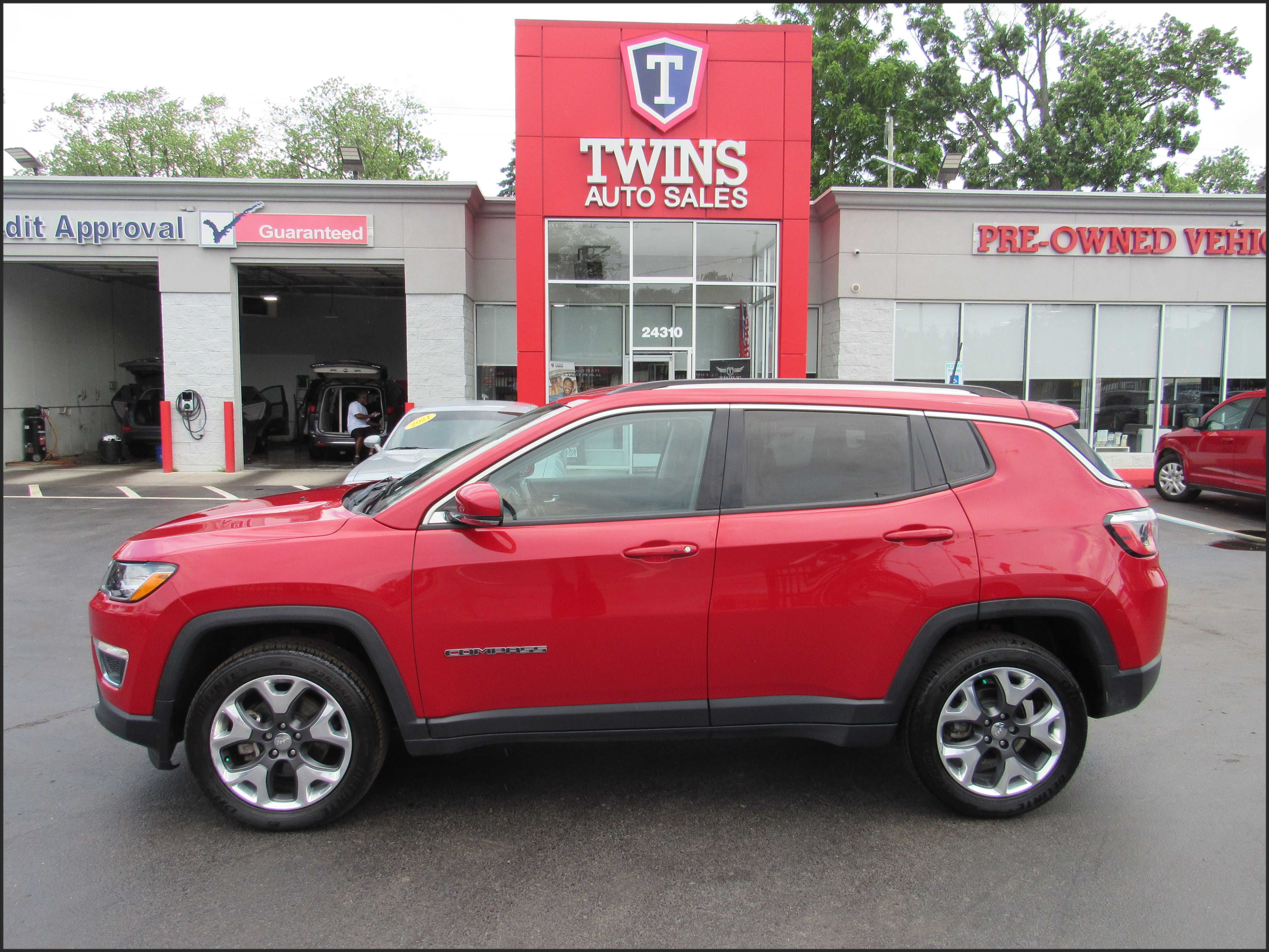 RED, 2019 JEEP COMPASS Image 