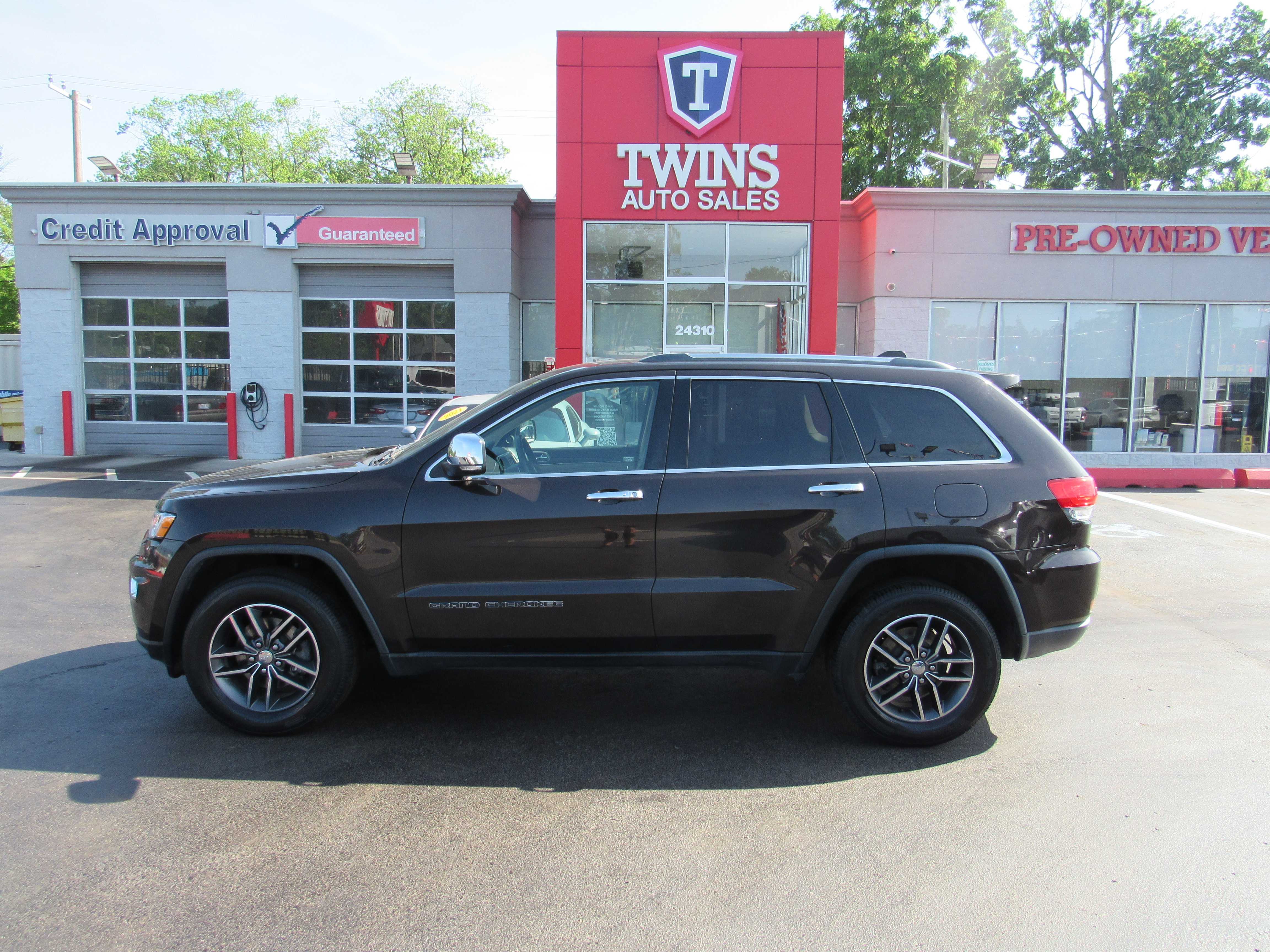 BROWN, 2017 JEEP GRAND CHEROKEE Thumnail Image 1