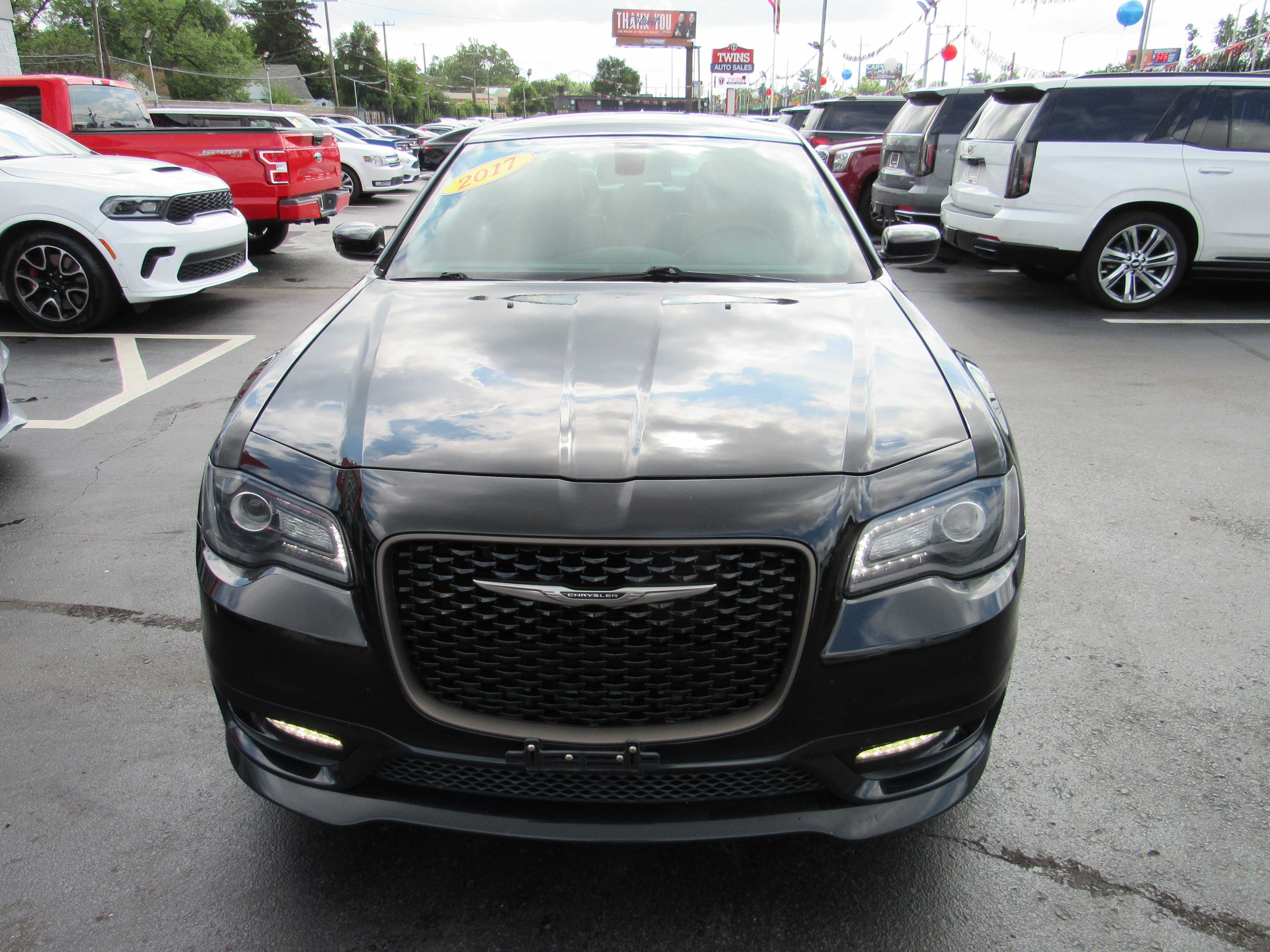 BLACK, 2017 CHRYSLER 300 Thumnail Image 3