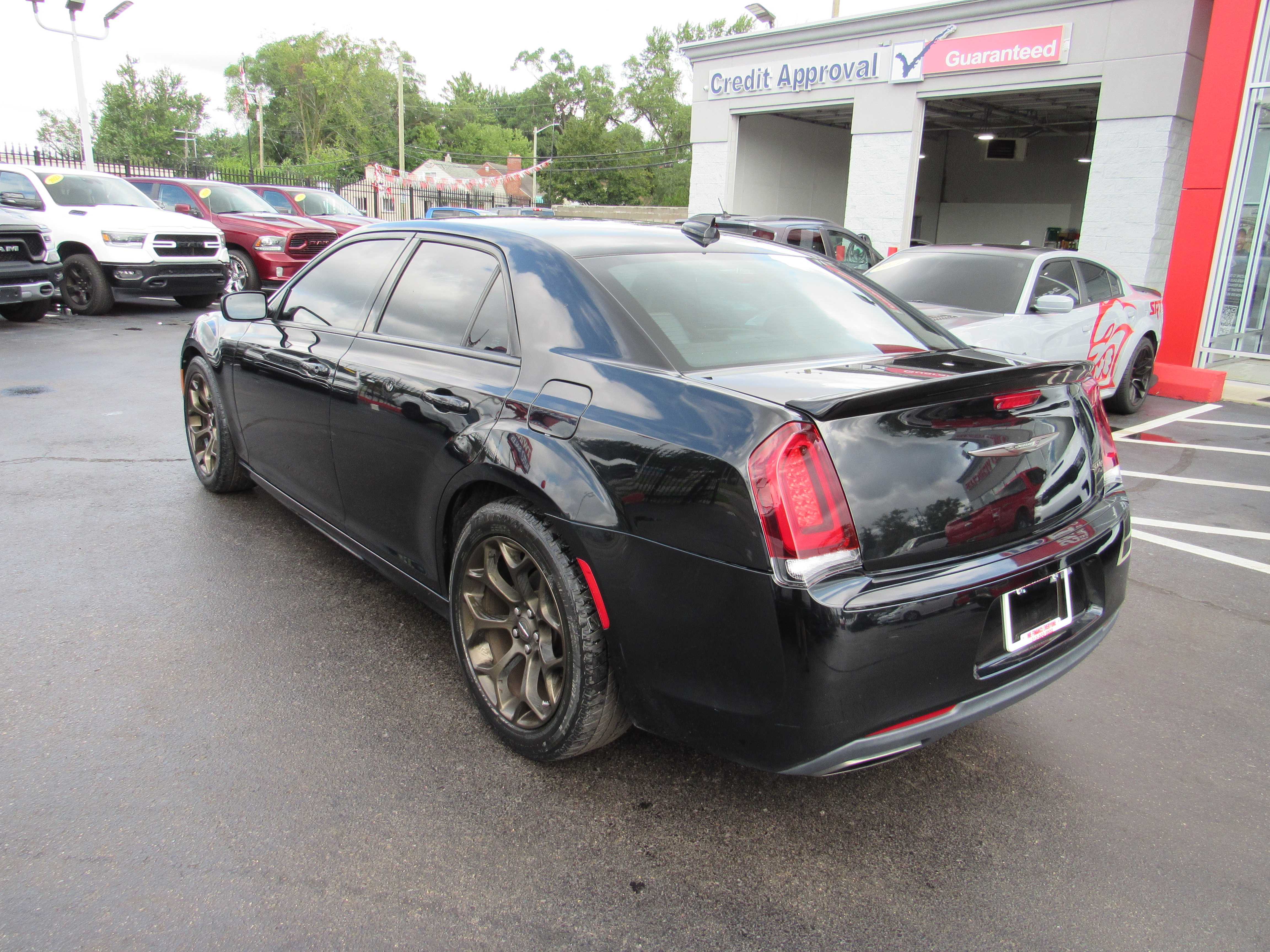 BLACK, 2017 CHRYSLER 300 Thumnail Image 8