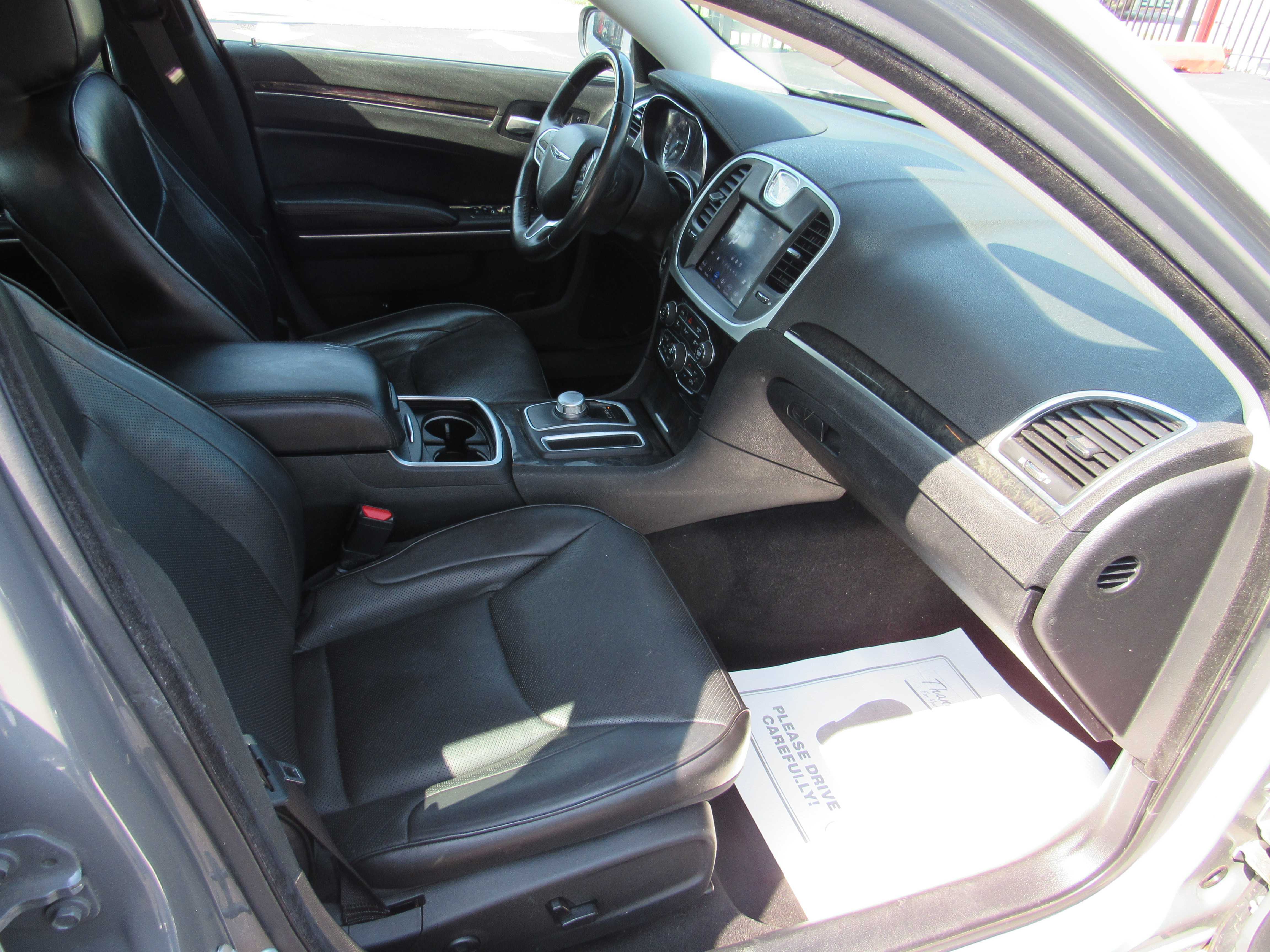 GREY, 2019 CHRYSLER 300 Thumnail Image 8