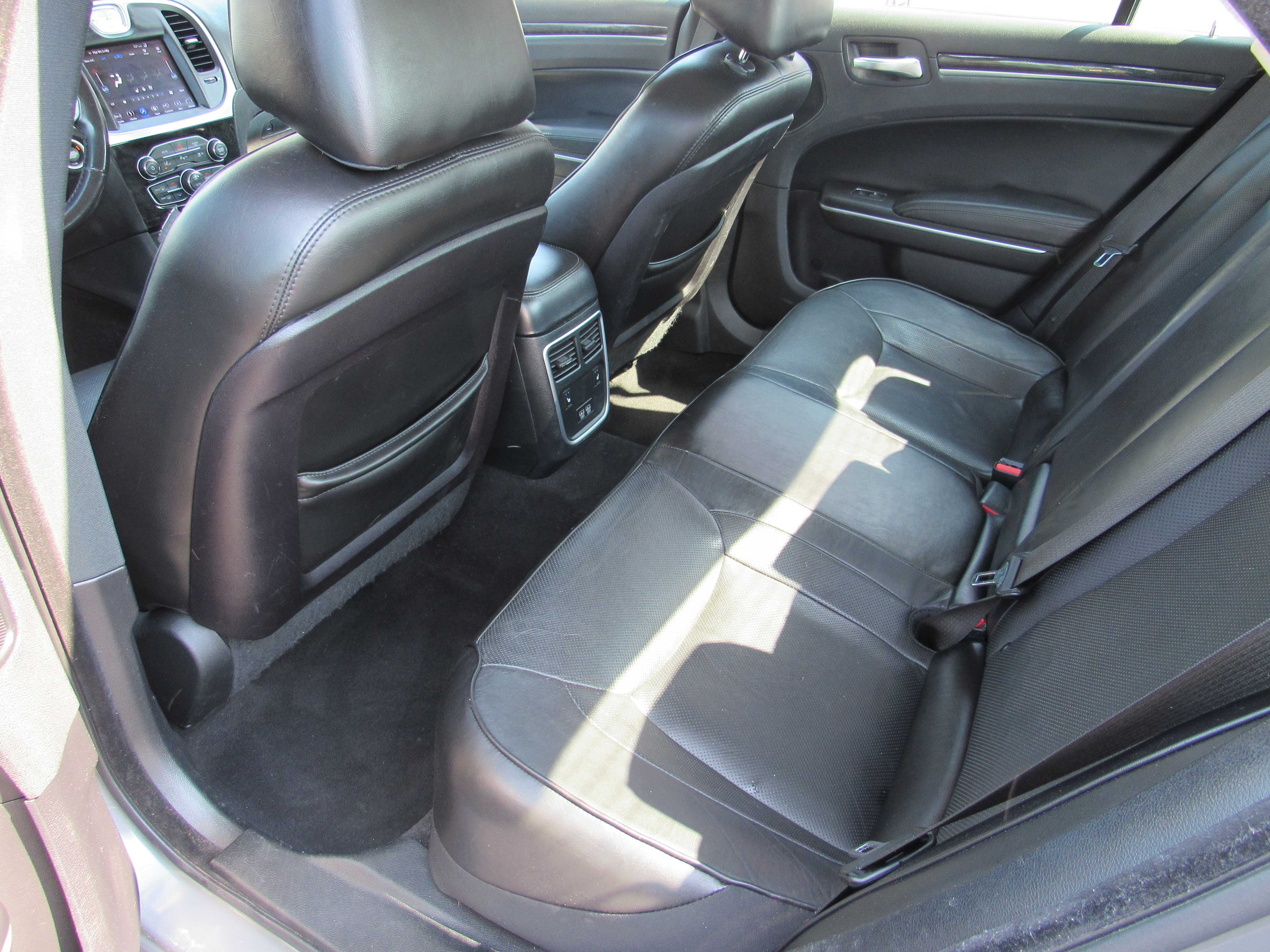 GREY, 2019 CHRYSLER 300 Thumnail Image 11