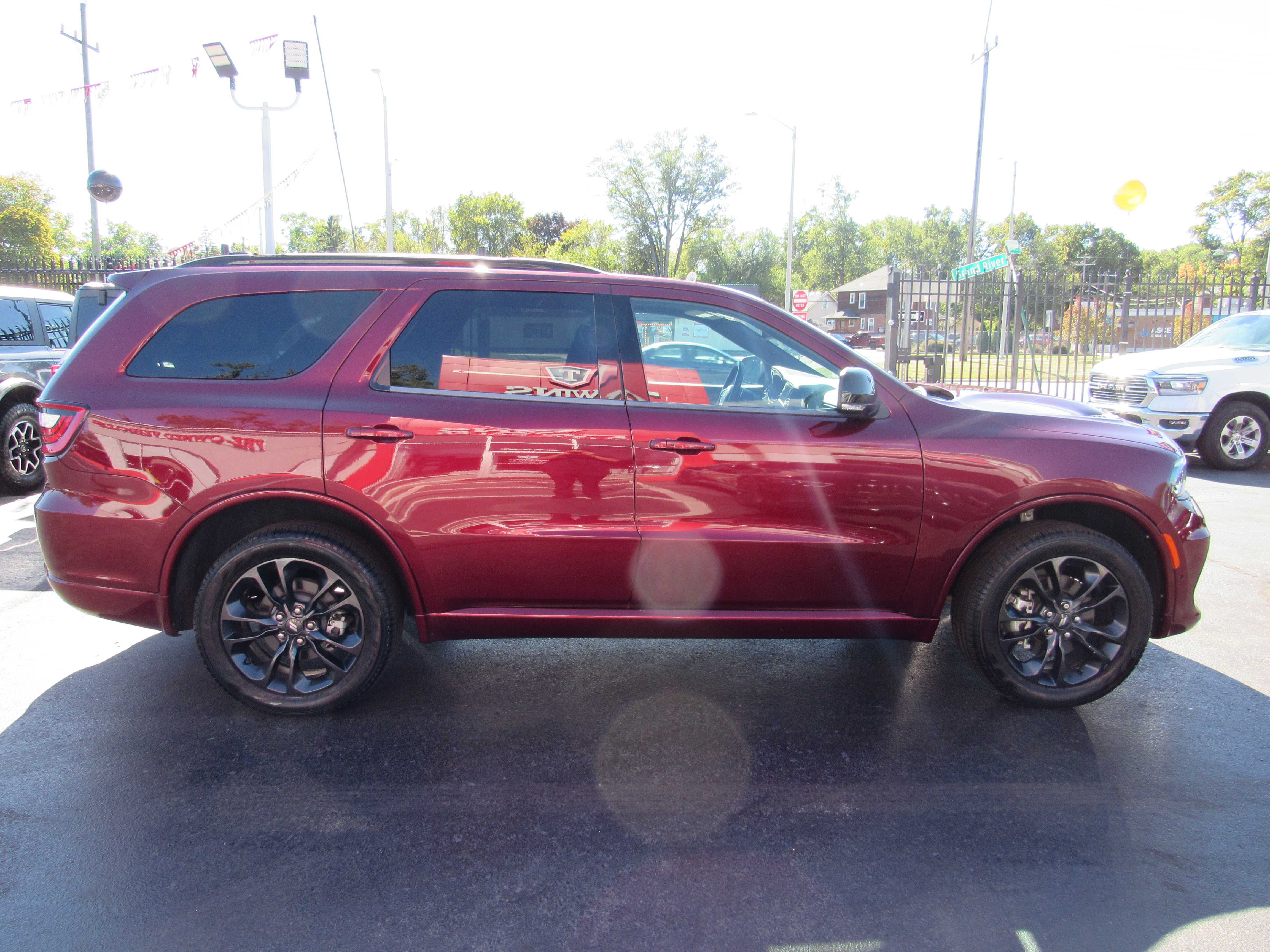 RED, 2023 DODGE DURANGO Thumnail Image 5