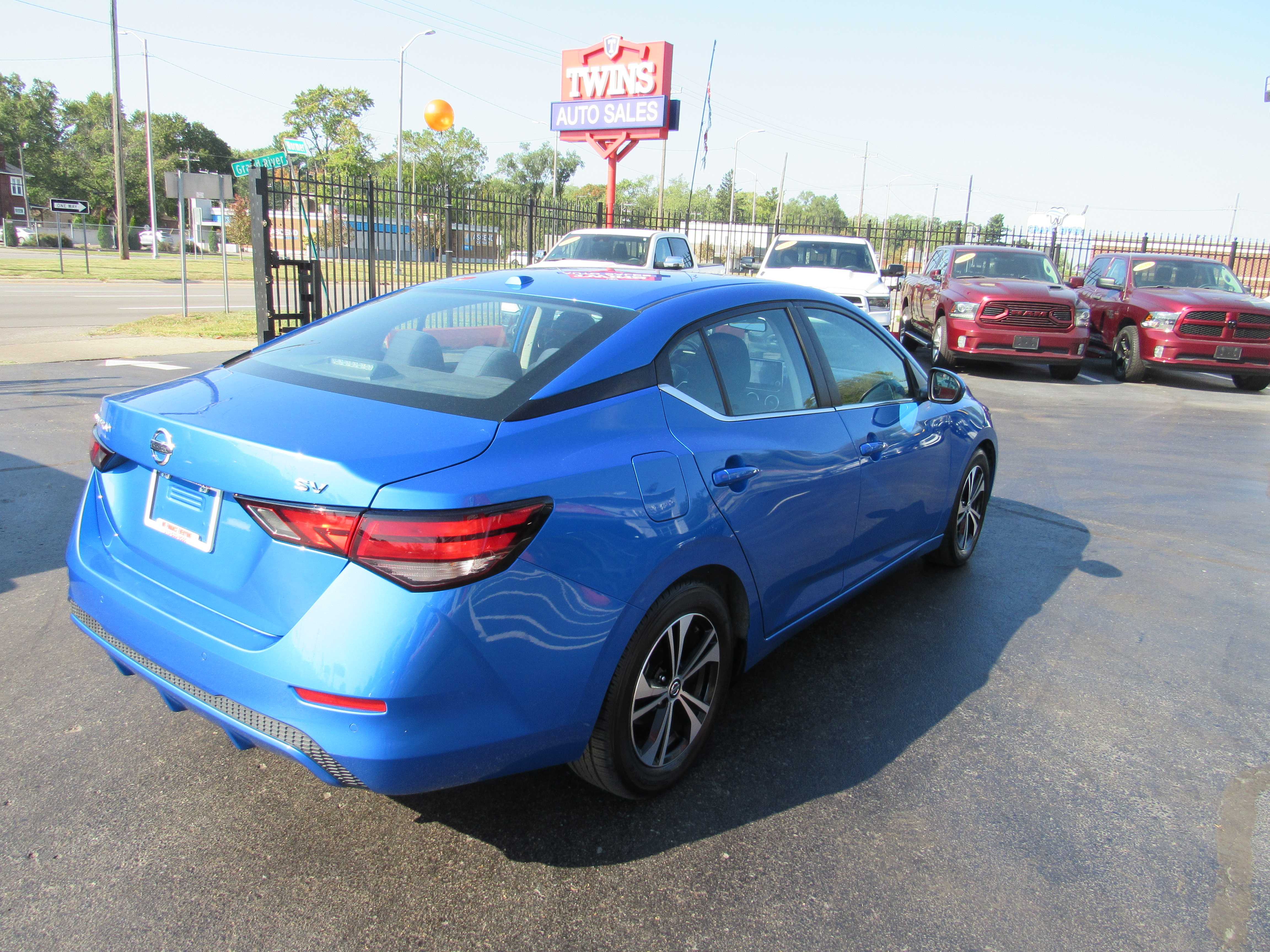 BLUE, 2021 NISSAN SENTRA Thumnail Image 6